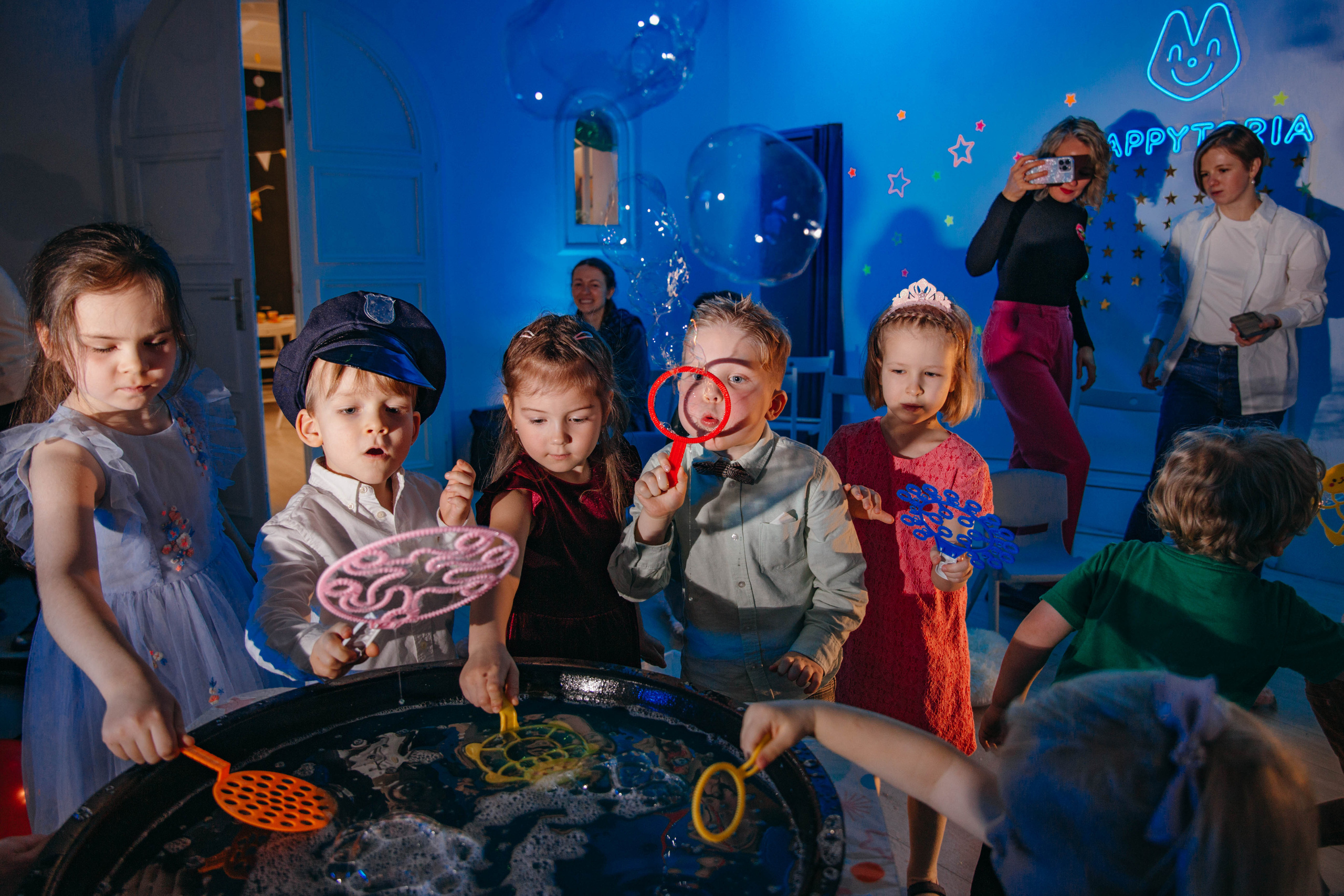 Happytoria. Portrait family photographer in Berlin Elena Zakh