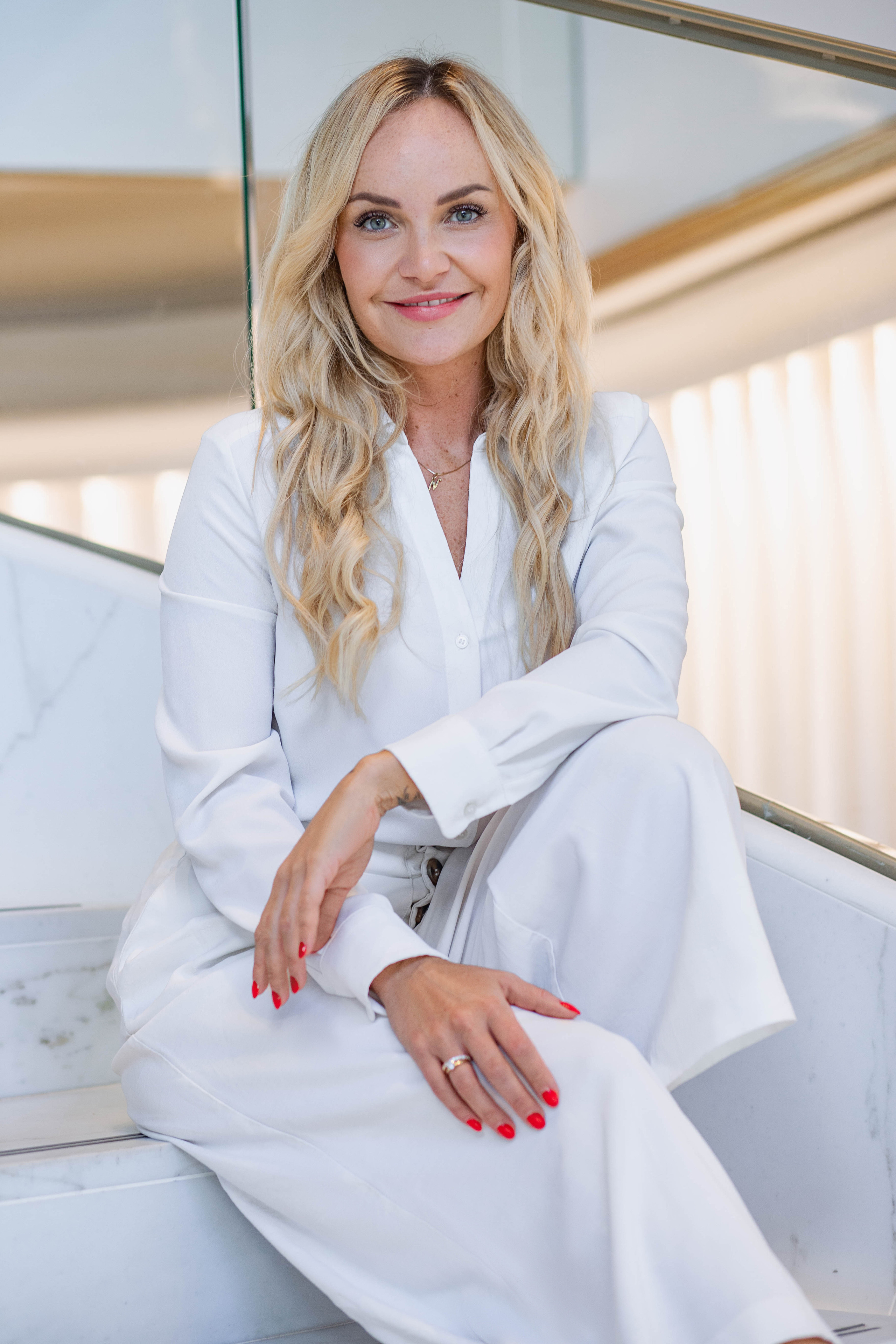 Women. Portrait family photographer in Berlin Elena Zakh