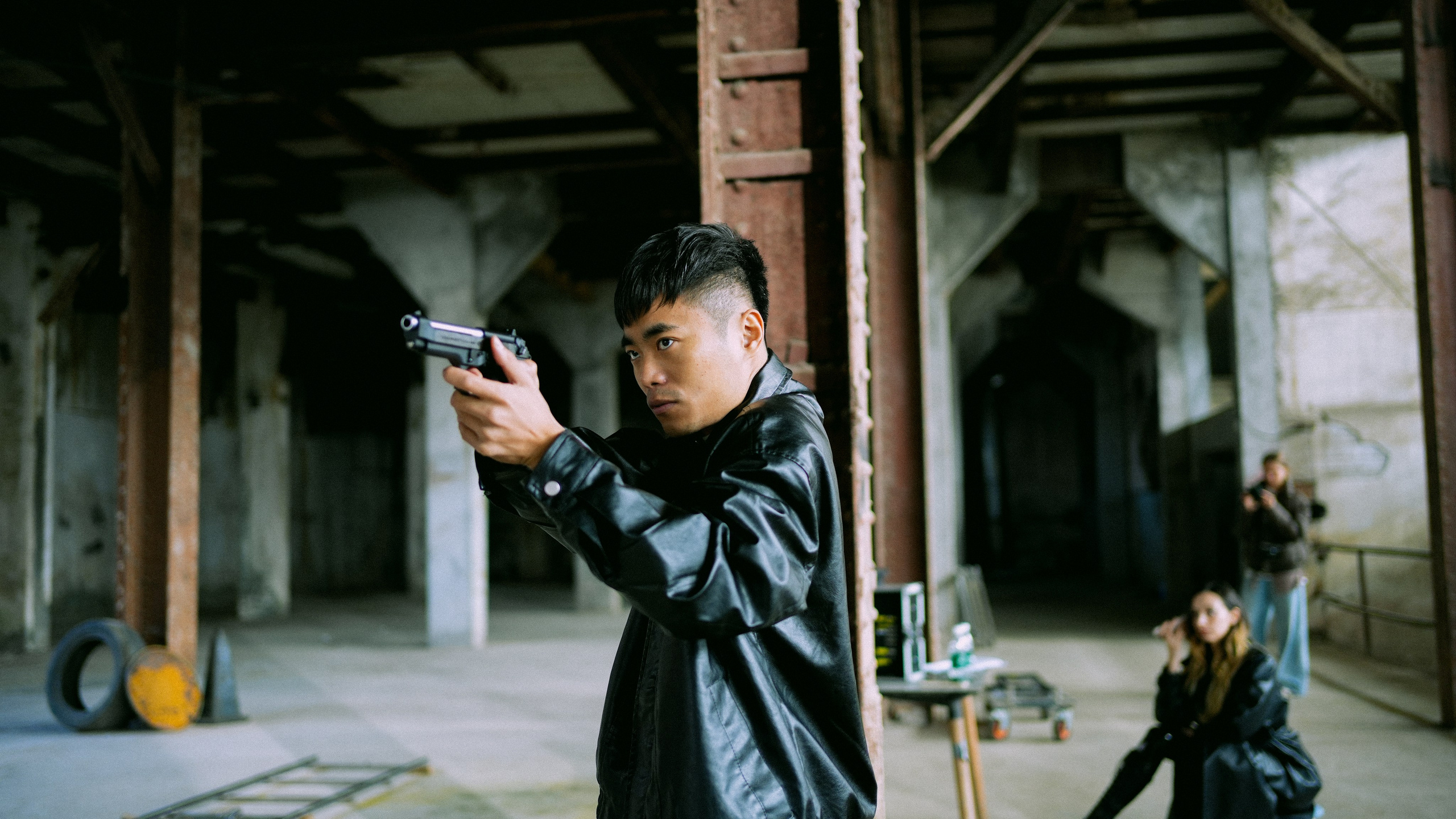 SUITS | Film Backstage. Photographer and videographer in China