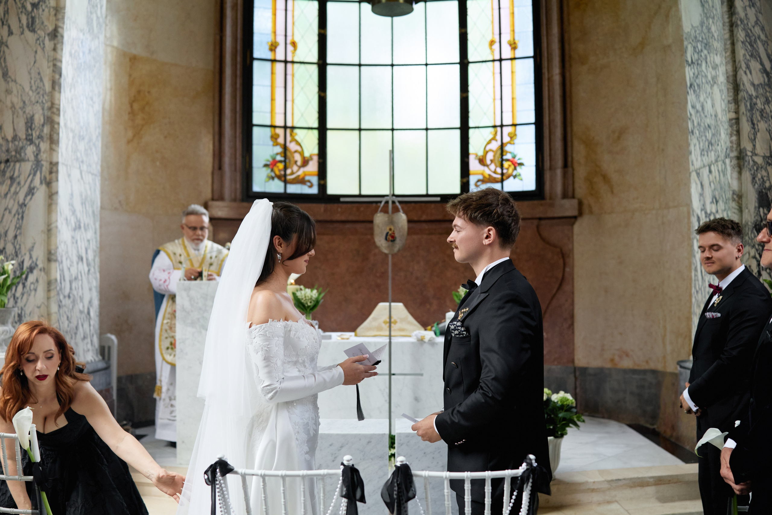 Wiktoria & Kacper. Pałac Goetz. Fotograf ślubny i rodzinny w Krakowie Yana Klymova
