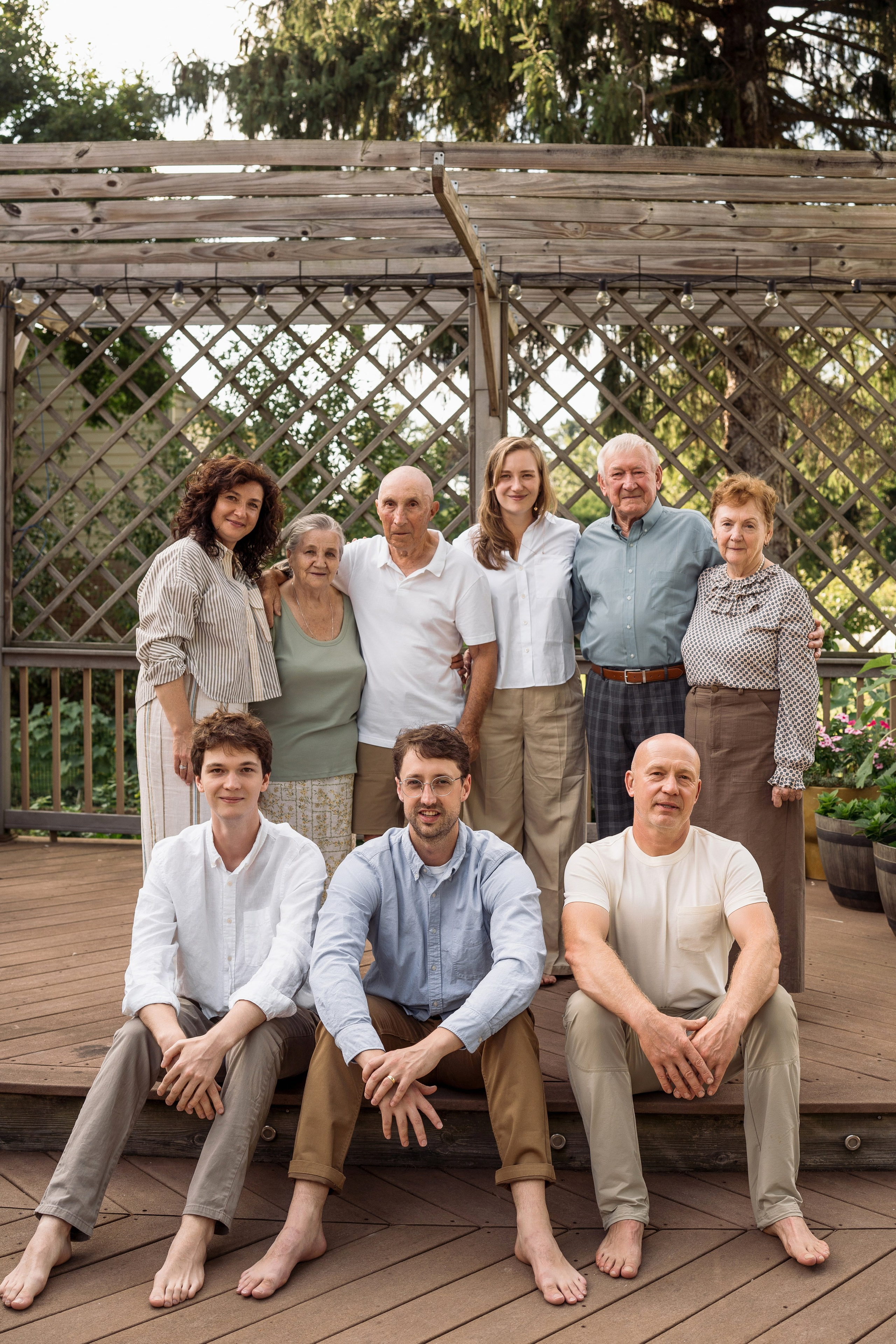 Big happy family. At home. Wedding and family photographer and videographer PA, NJ, NY, DE, MD