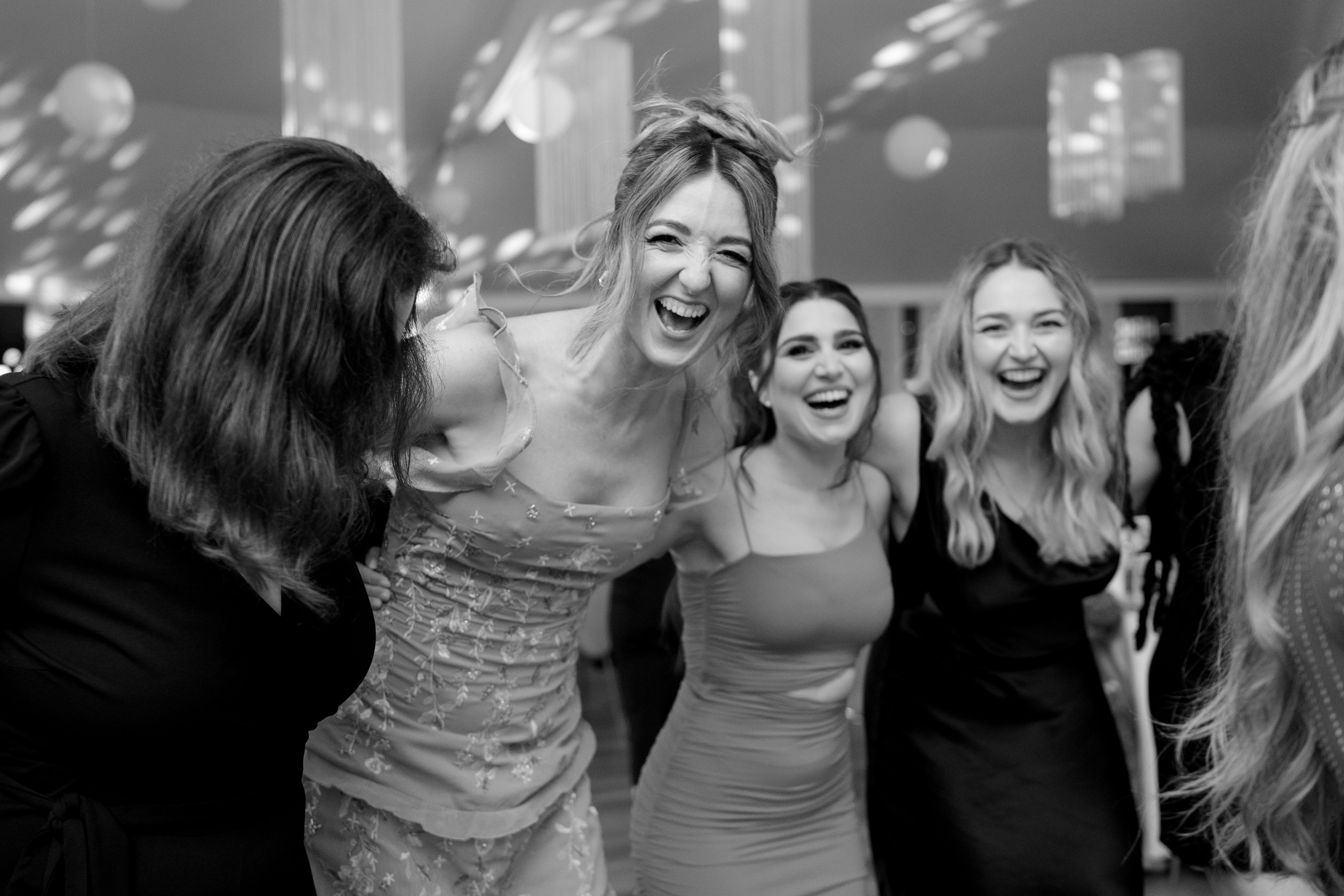 Alina + Gabriel | Liria. Proud Vision Weddings | Wedding Photography & Films — Servicii profesionale Foto Video Nunta Iasi