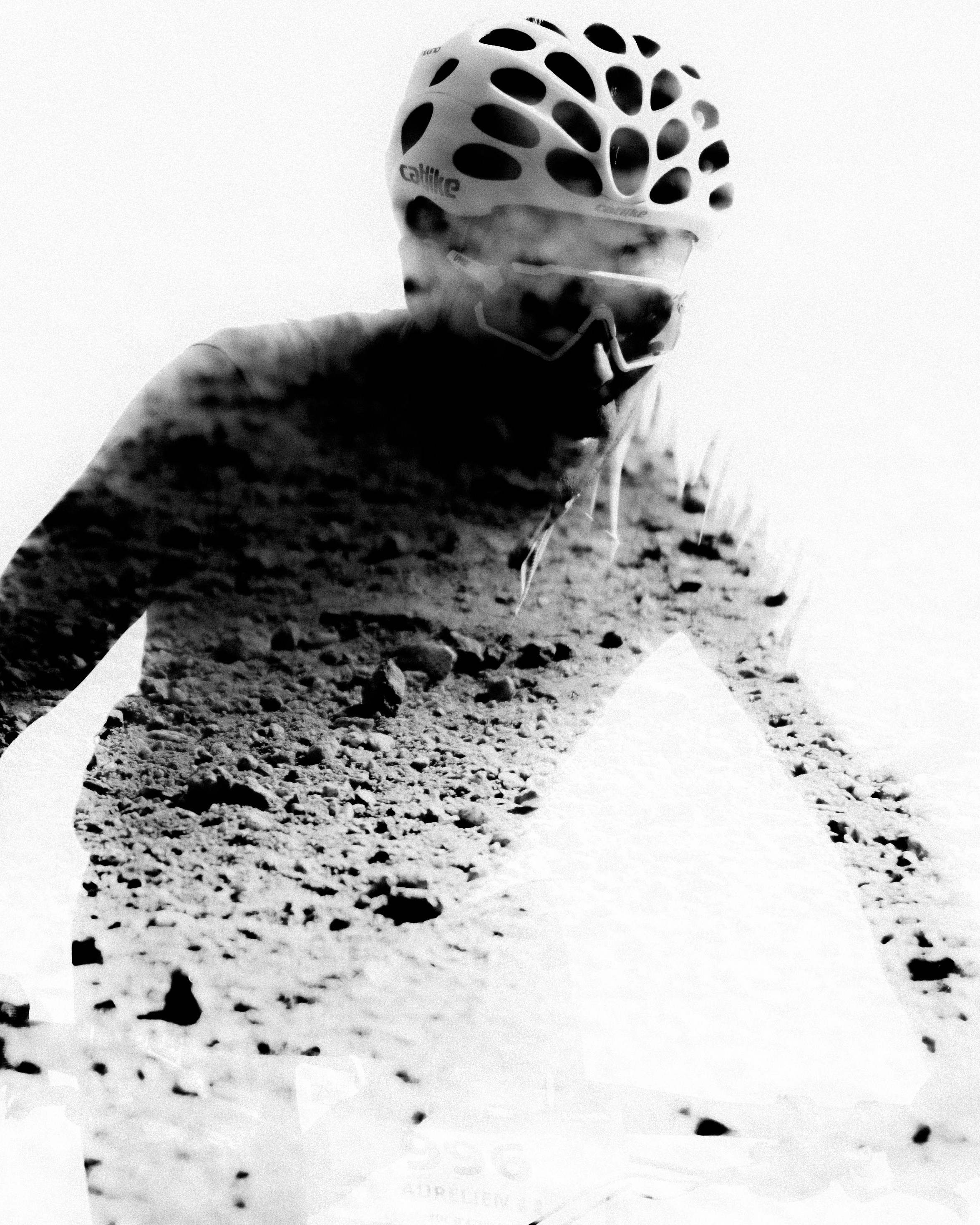 OVERVIEW. Outdoor and art photographer. Alisa Lutchenkova