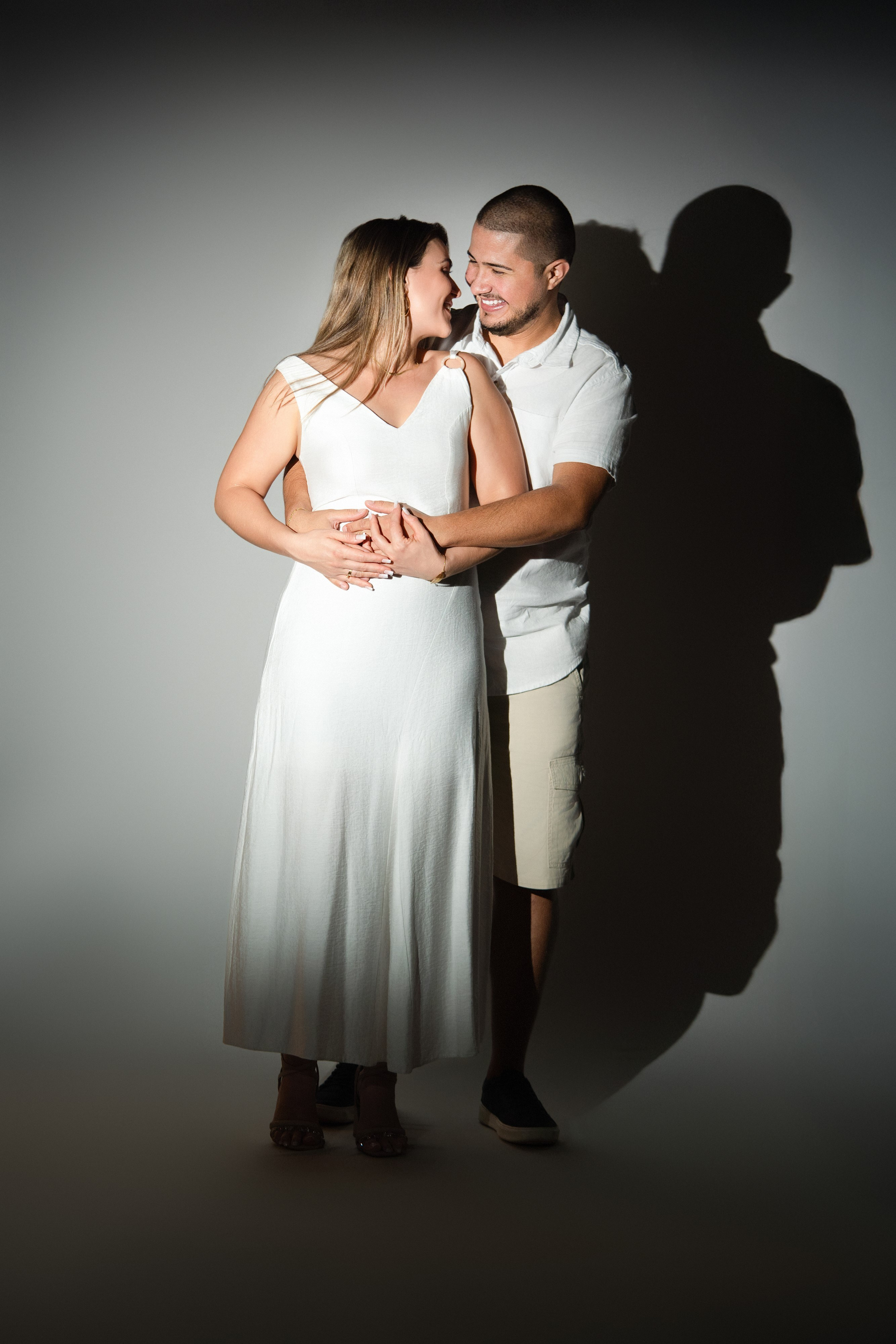 Pré Wedding Estúdio — Tayla e Paulo. Fotógrafo de casamento e Filmmaker de casamento