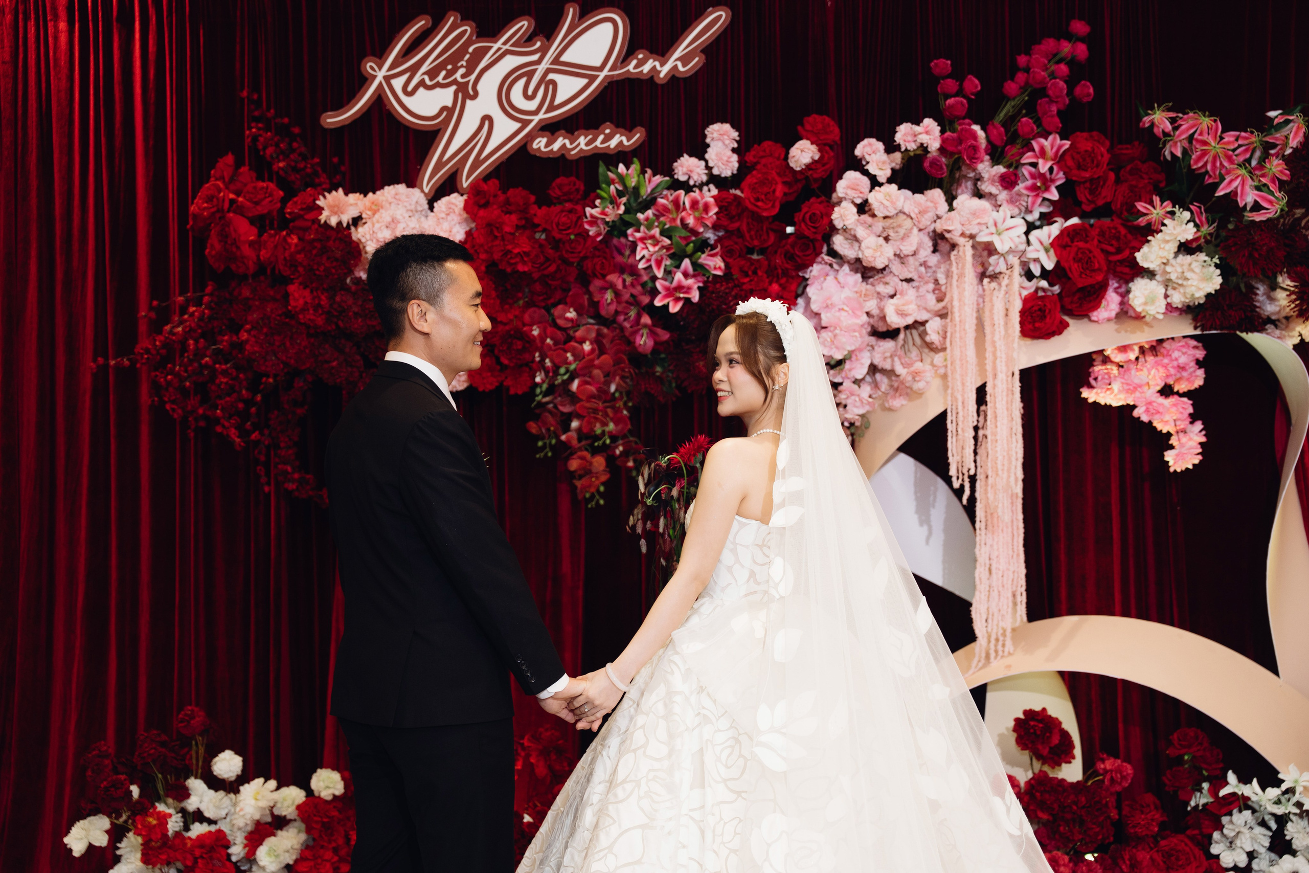 Zhang + Dinh | Photojournalism. BenColor Studio