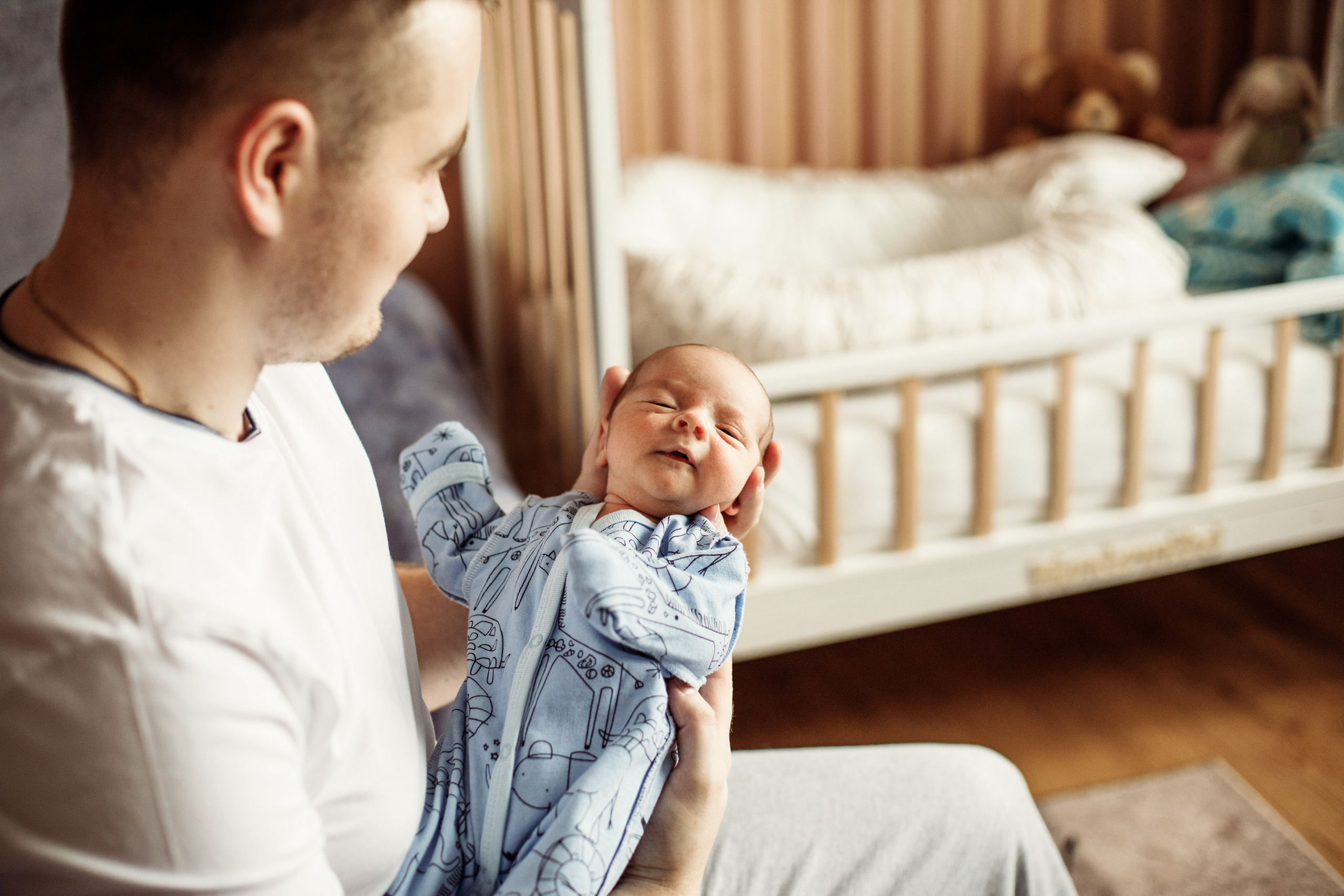 Home Newborn Photography – Candid & Intimate Moments. Alisa Tant — Family and newborn photographer Bucks County, Montgomery county, Philadelphia, NJ