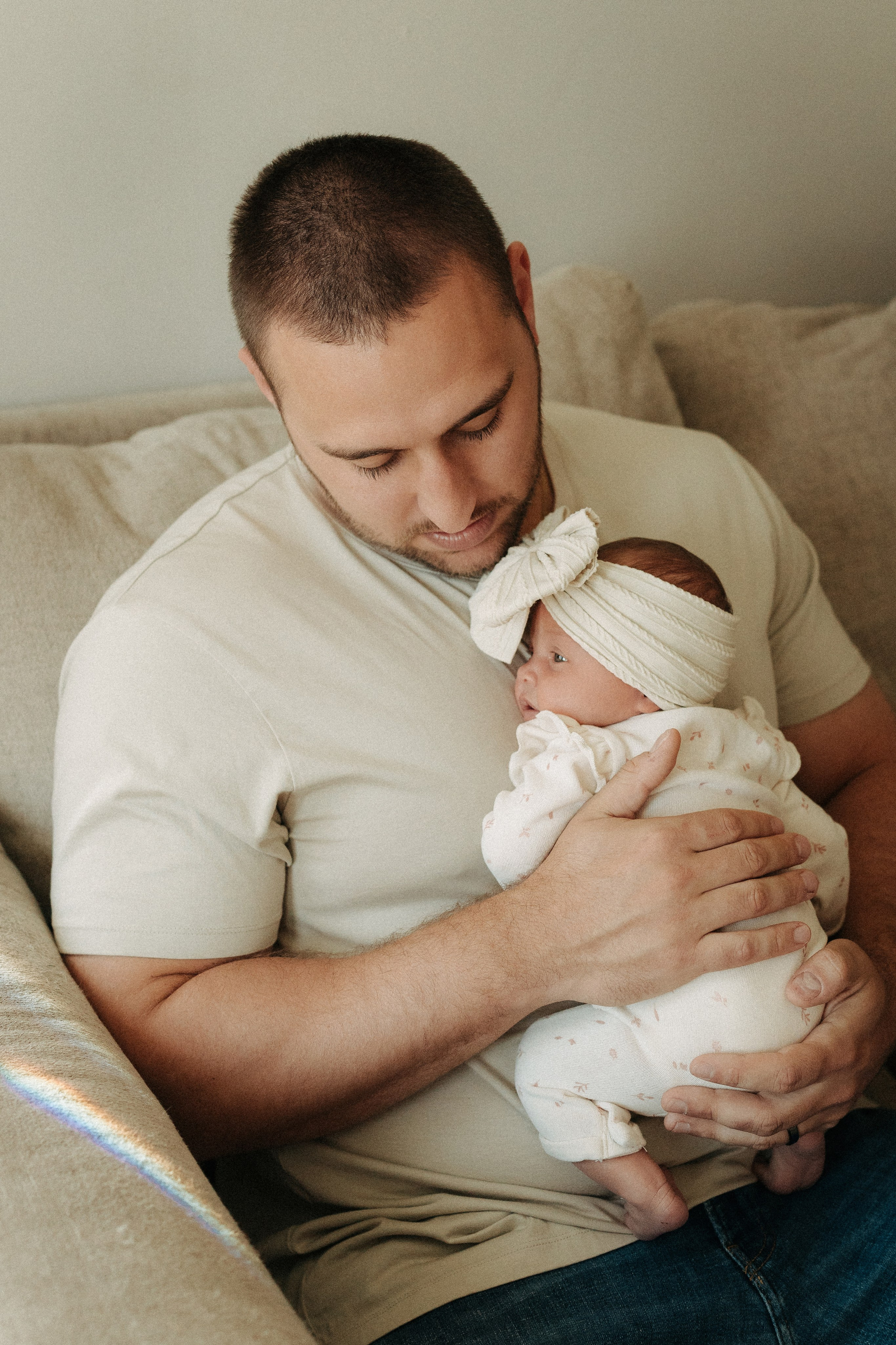 Newborn Photography at Home – Soft & Natural Moments. Alisa Tant — Family and newborn photographer Bucks County, Montgomery county, Philadelphia, NJ