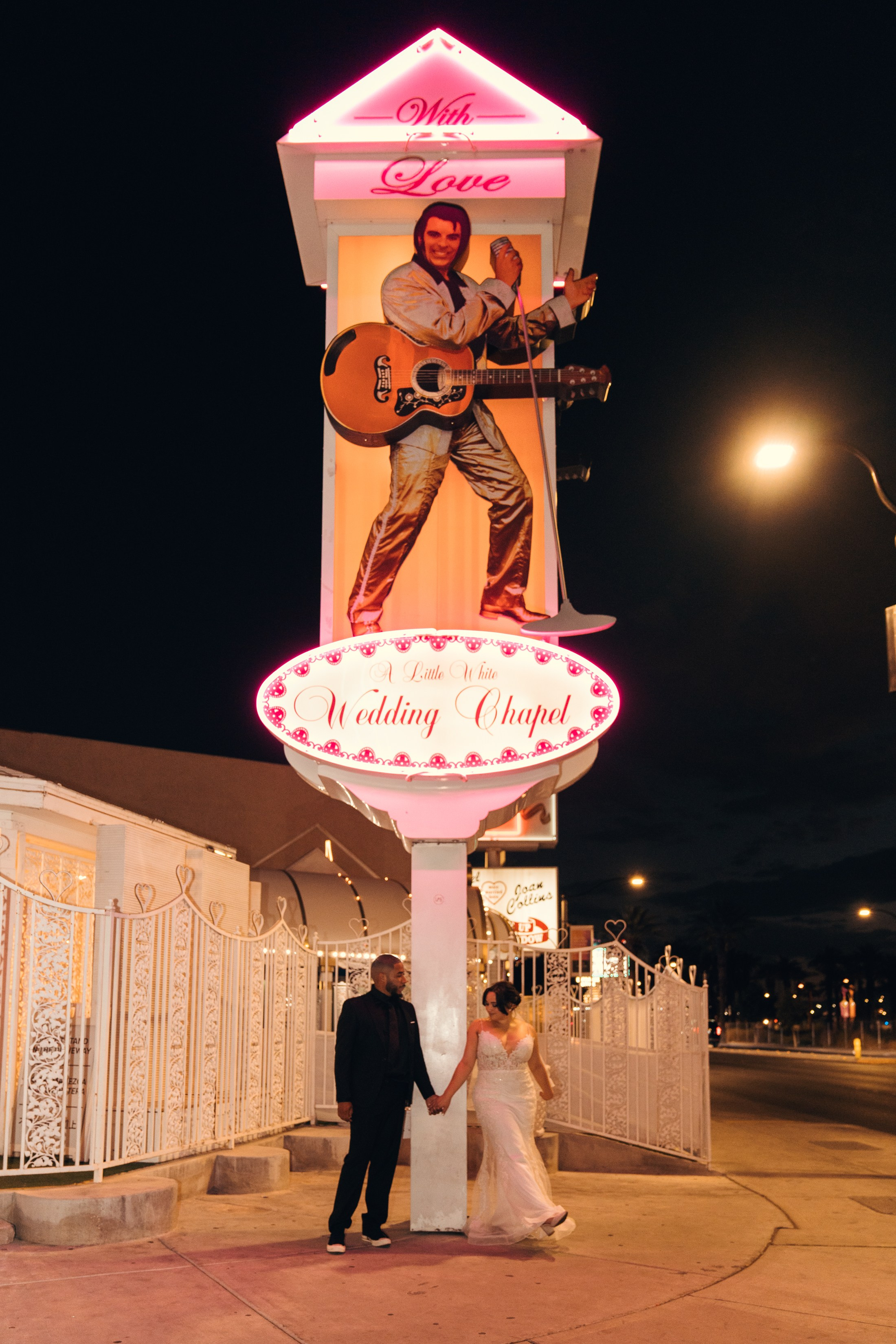 Diannel&David. Wedding & elopement photographer Viktoriya Kravtsov. Las Vegas