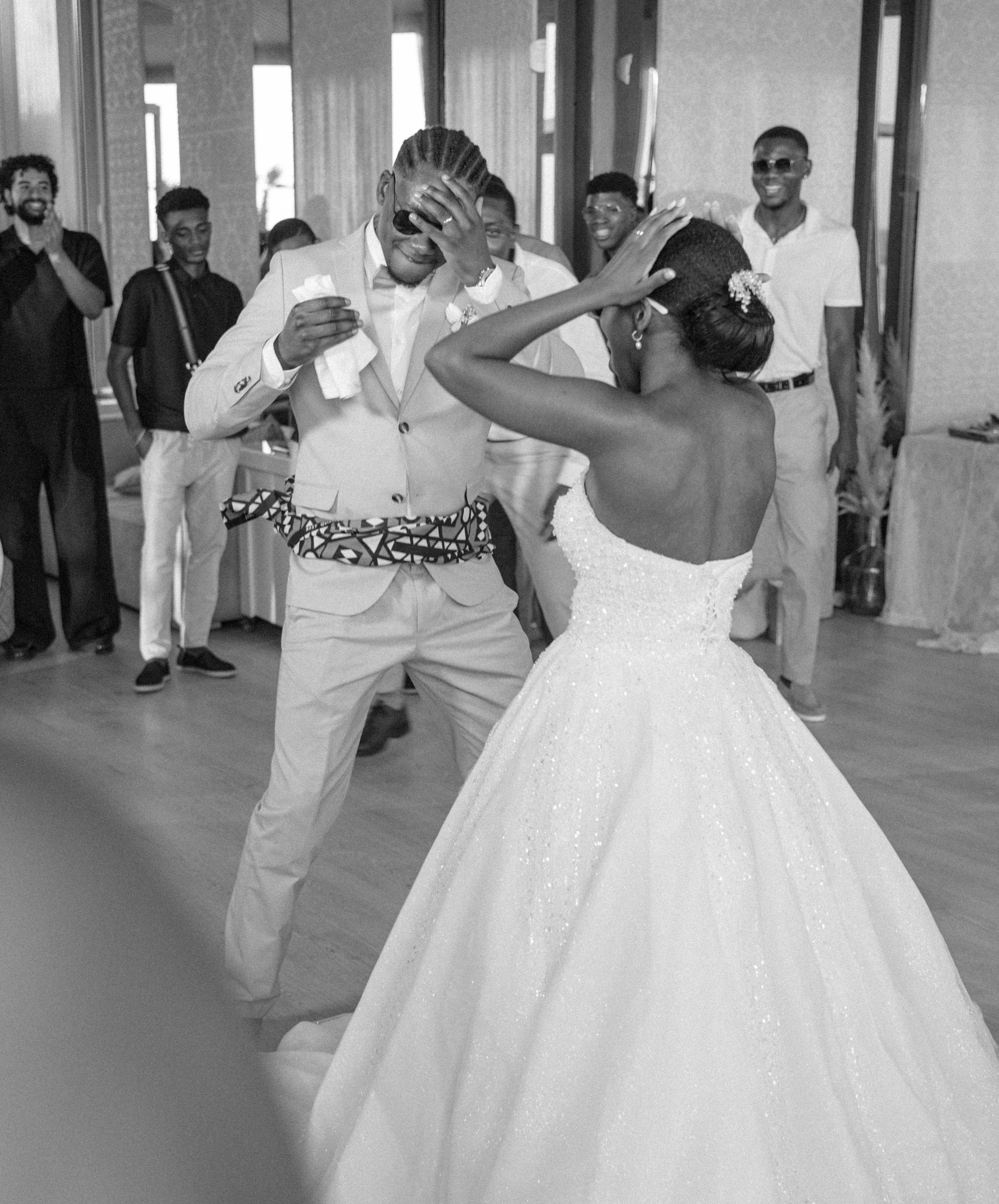 Kuselia & Kaleb. Fazemos o seu casamento ser lembrado por gerações