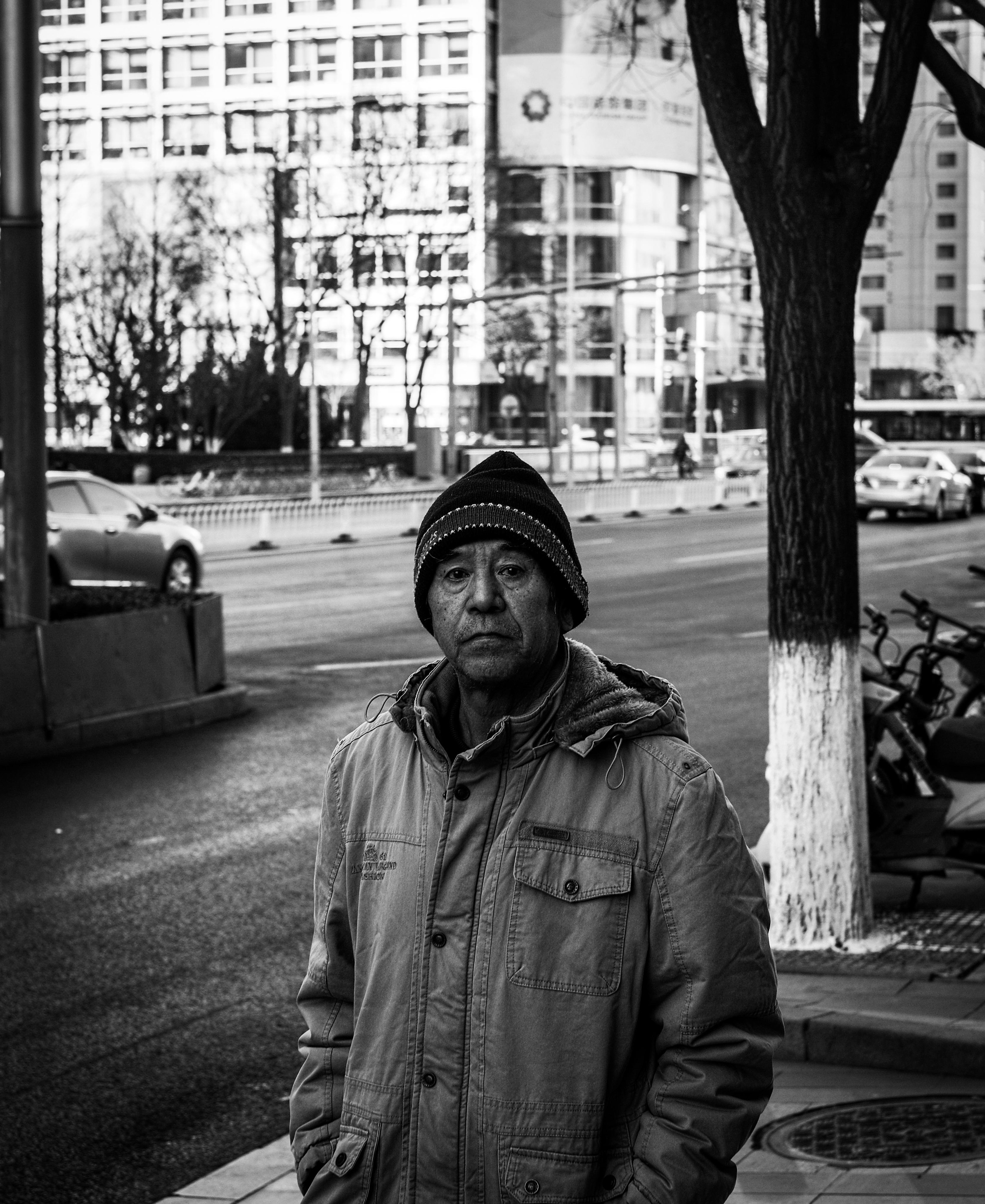 Stranger | Black & White Photography | Beijing | China | 陌生人 | 黑白摄影 | 北京 | 中国