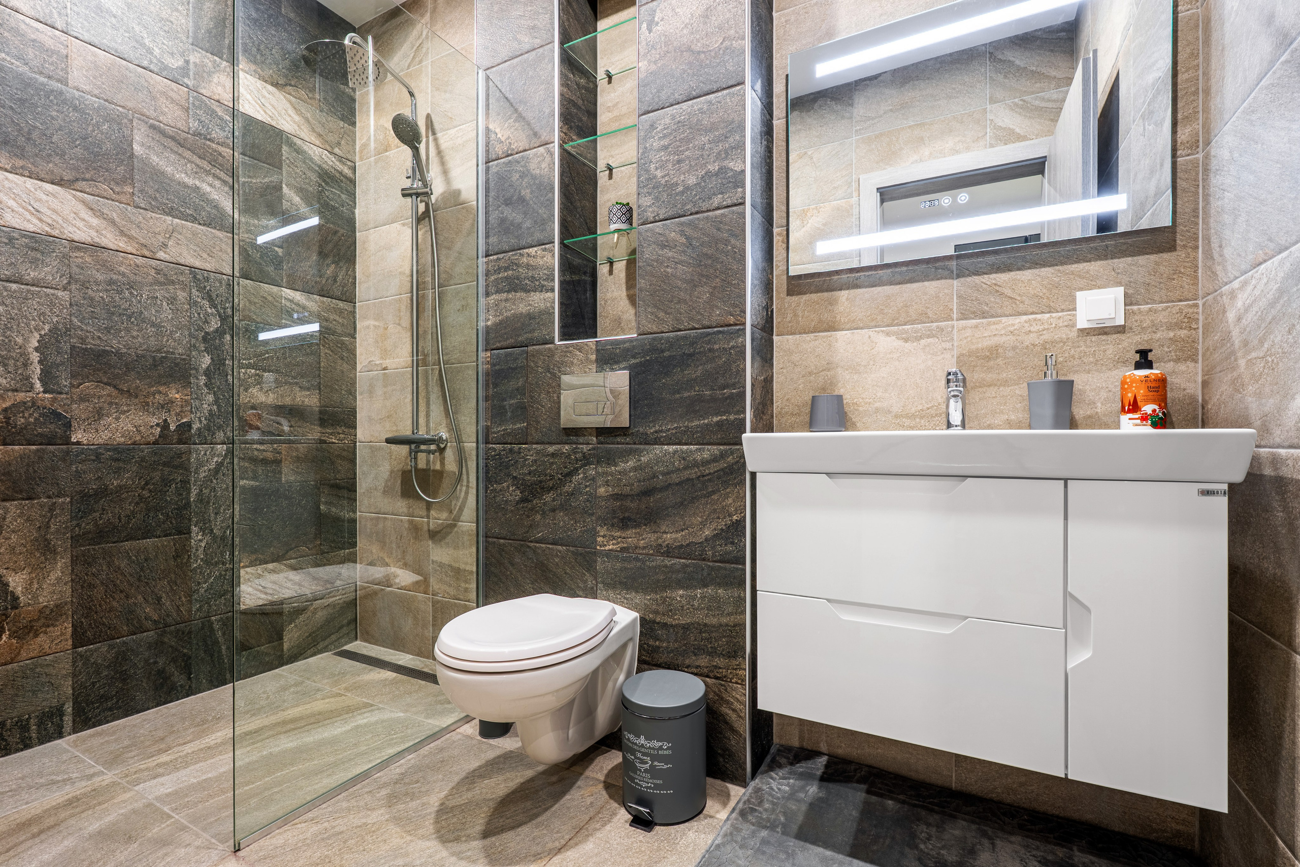 Апартамент за отдаване в Booking и Airbnb. Професионален фотограф в Пловдив и областта