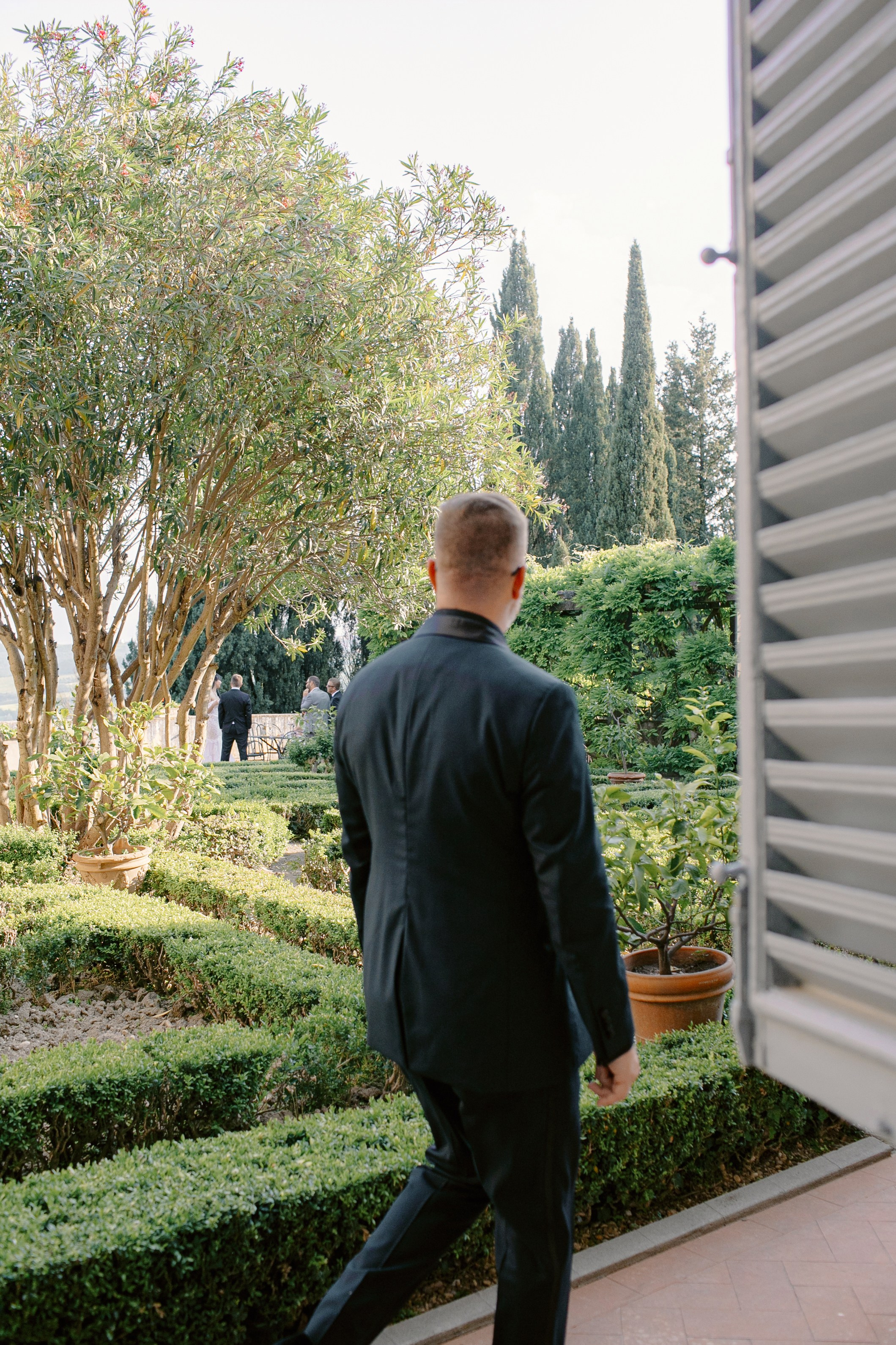 Tuscany Castello di Montegufoni wedding. Iurkovski PHOTOGRAPHY in Europe. Luxury destination weddings and events