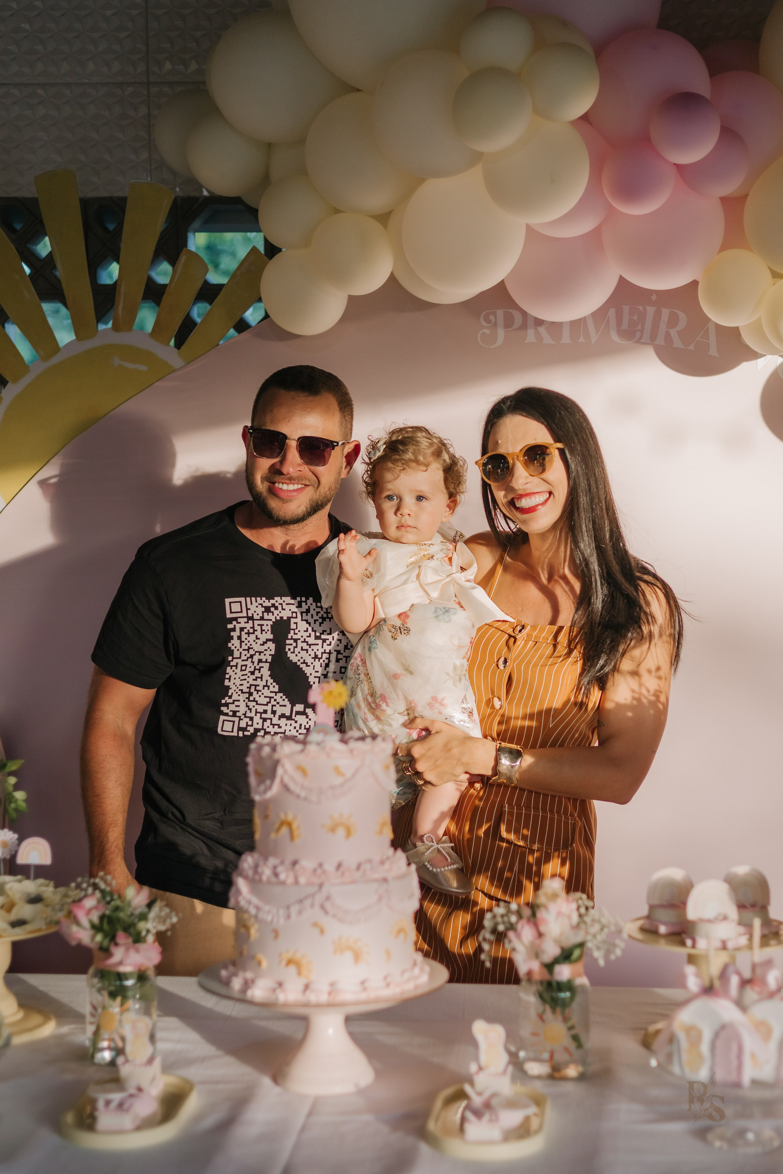 Aurora — 1 ano. Fotógrafo Richard Silvestre — Casamentos na Bahia