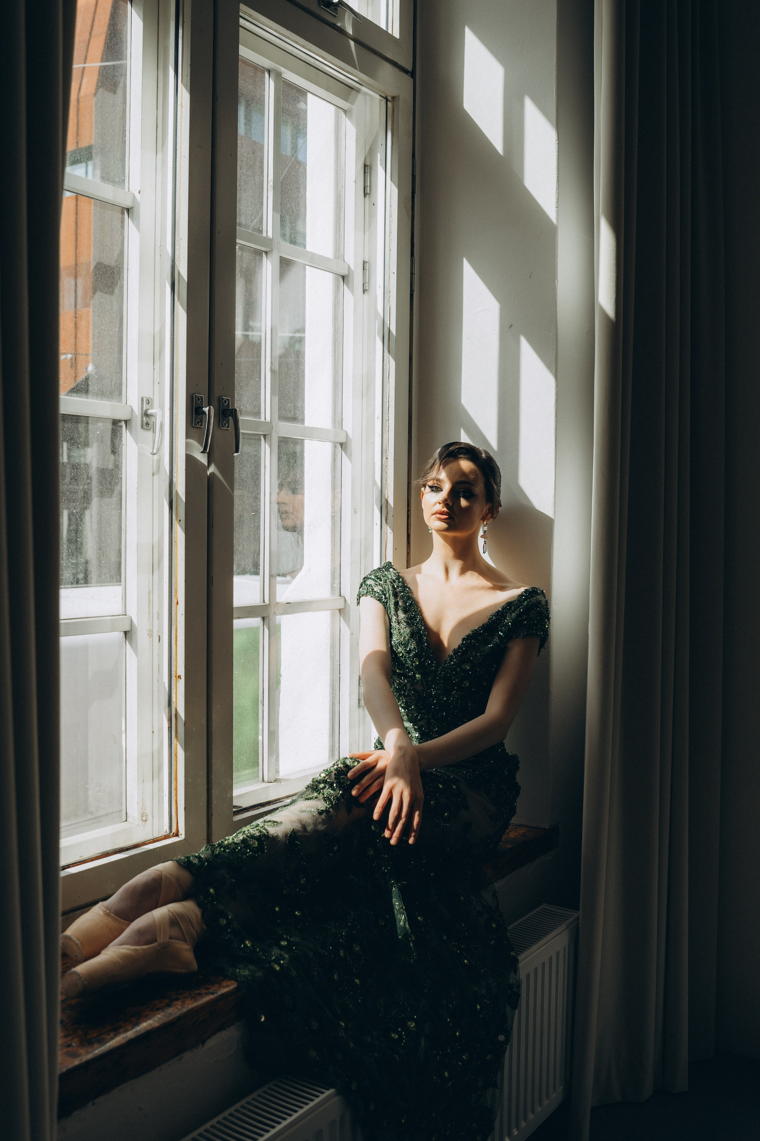 Riikka Couture, Riikka Ikäheimo, Violetta Keller, Portrait, Dancer. Wedding and potrait photographer in Helsinki Vickan O