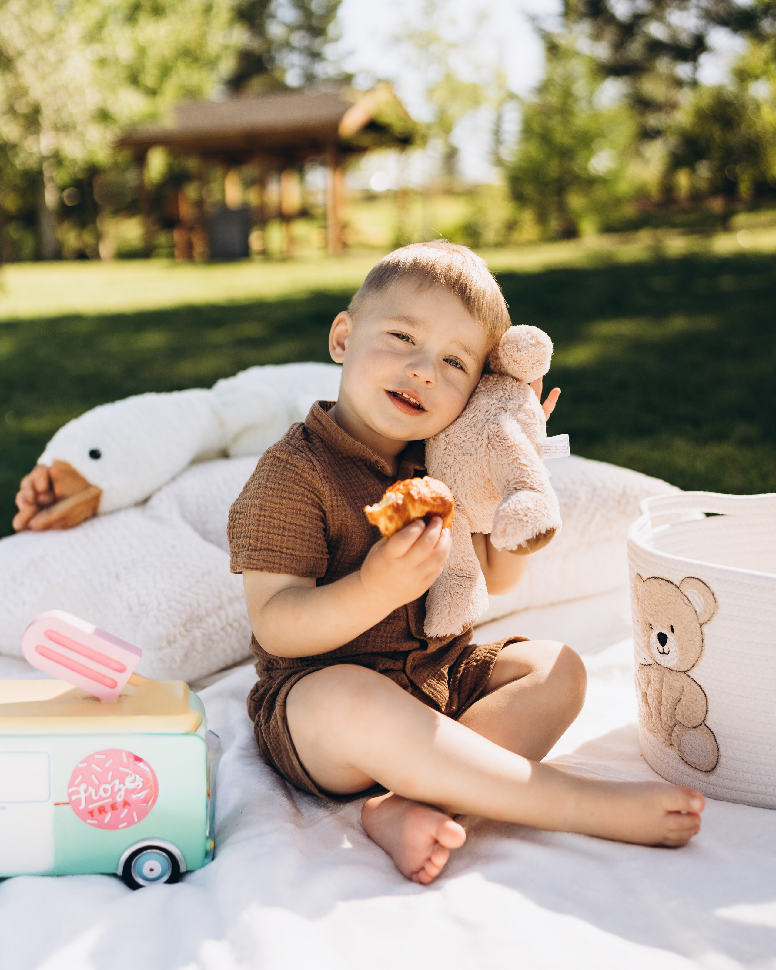 Max. Calgary Wedding & Lifestyle Photographer — Yevhen Polishchuk