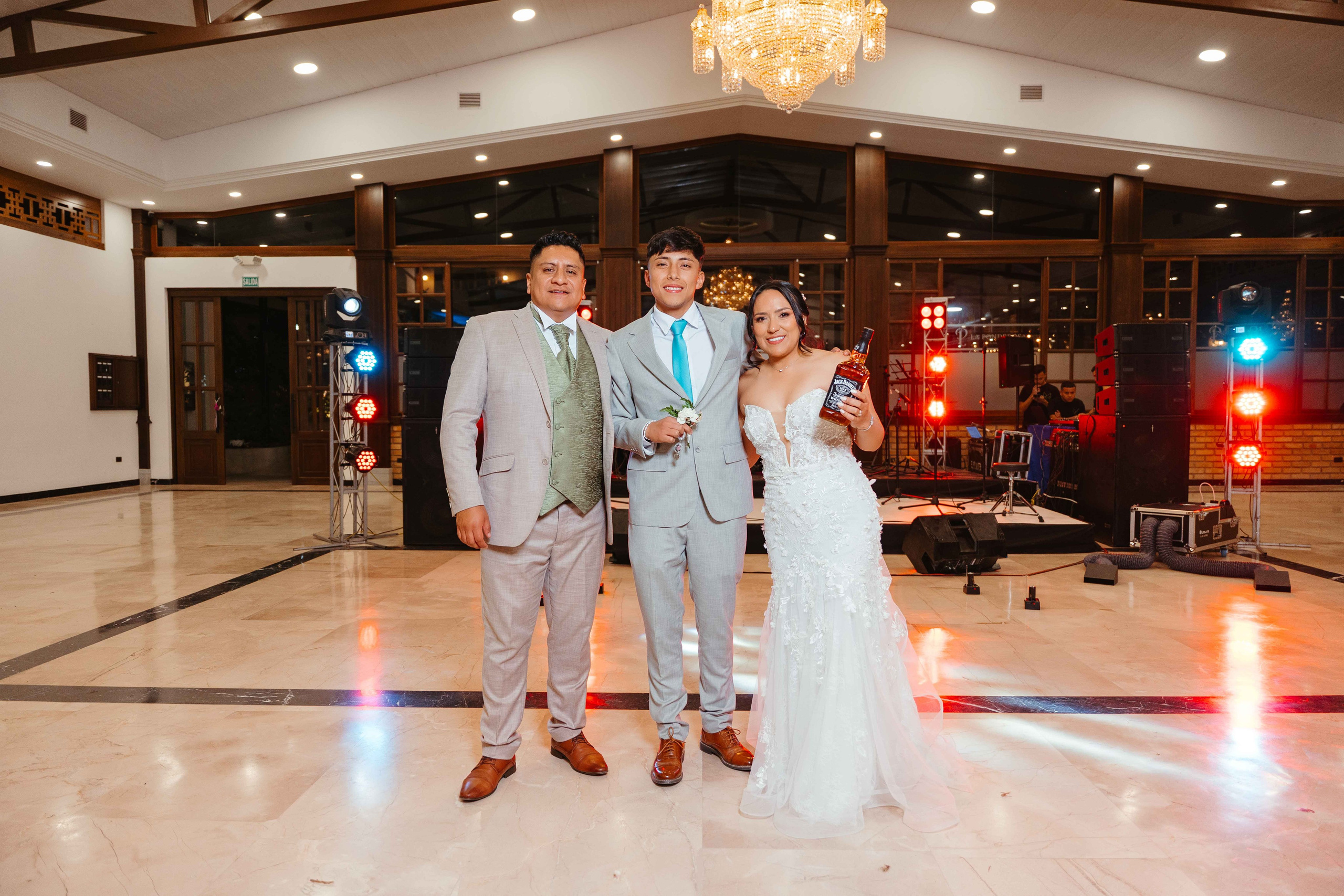 Karol y Jairon. Fotógrafo de bodas en Loja Ecuador | Piero Alvarez PH