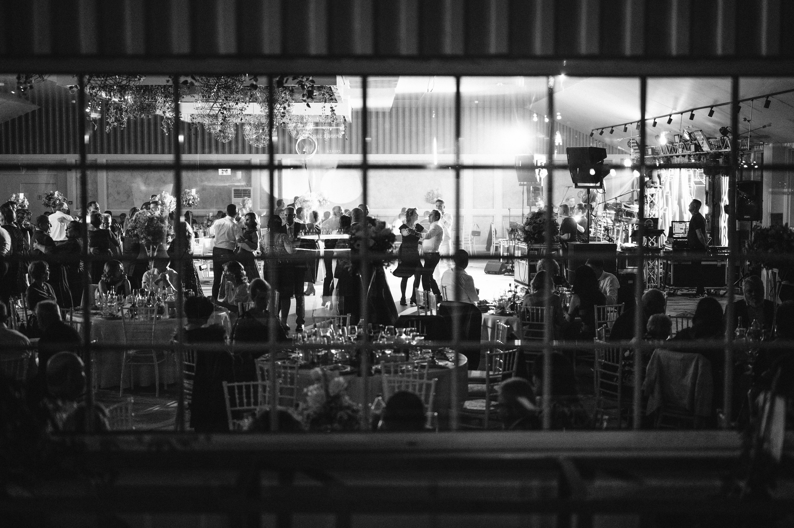 Robert si Ilinca. Valentin Melen - fotograf de nunta 🤍