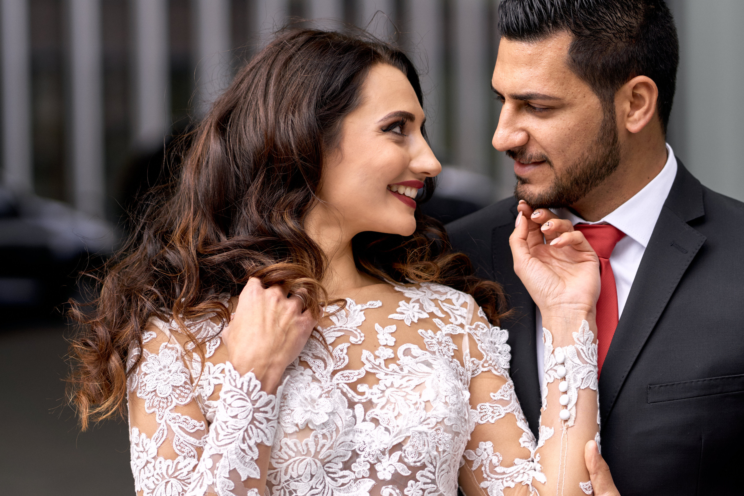 Ein wunderschönes Ehepaar in Frankfurt. Hochzeitsfotograf für Moers, Niederrhein, Düsseldorf, NRW und Deutschland