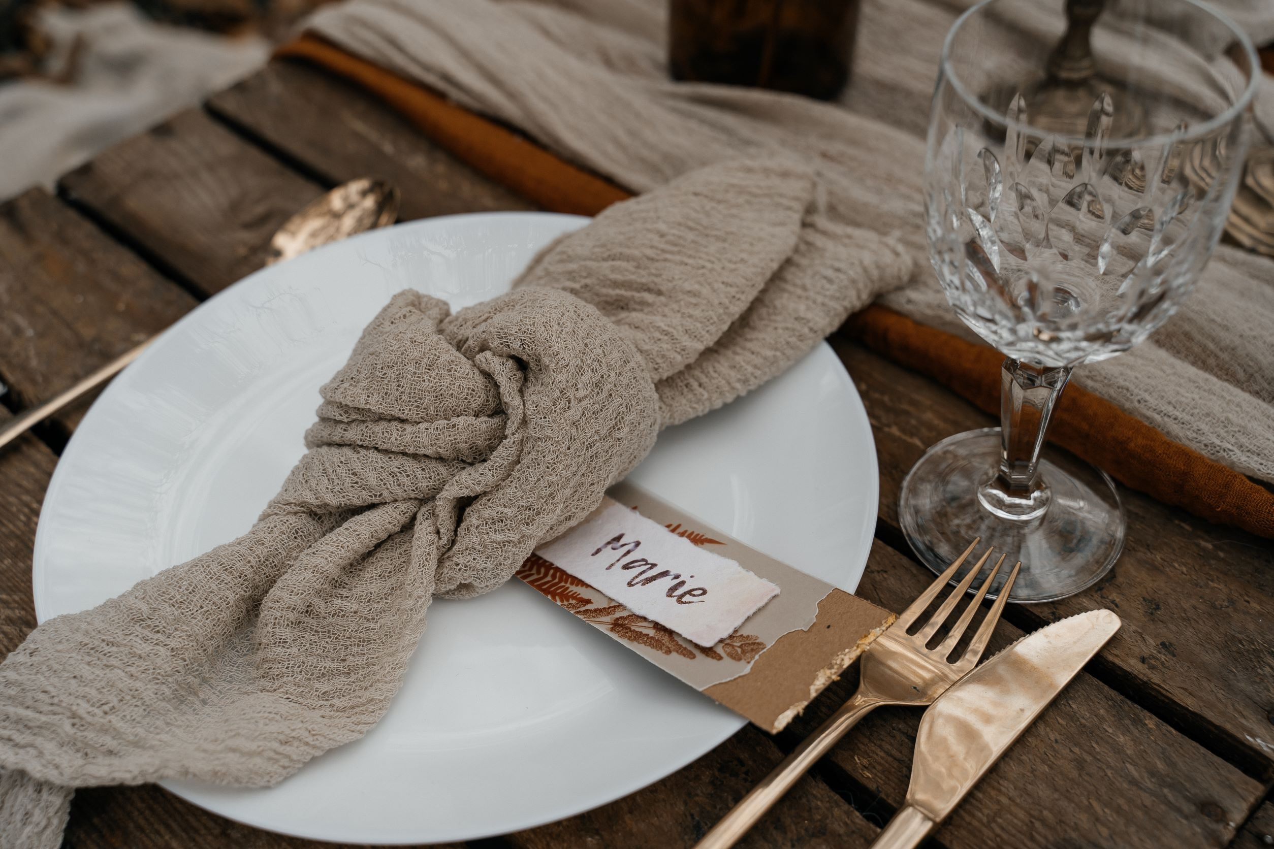 Bohohochzeit in Ahrweiler. Hochzeitsfotograf für Moers, Niederrhein, Düsseldorf, NRW und Deutschland