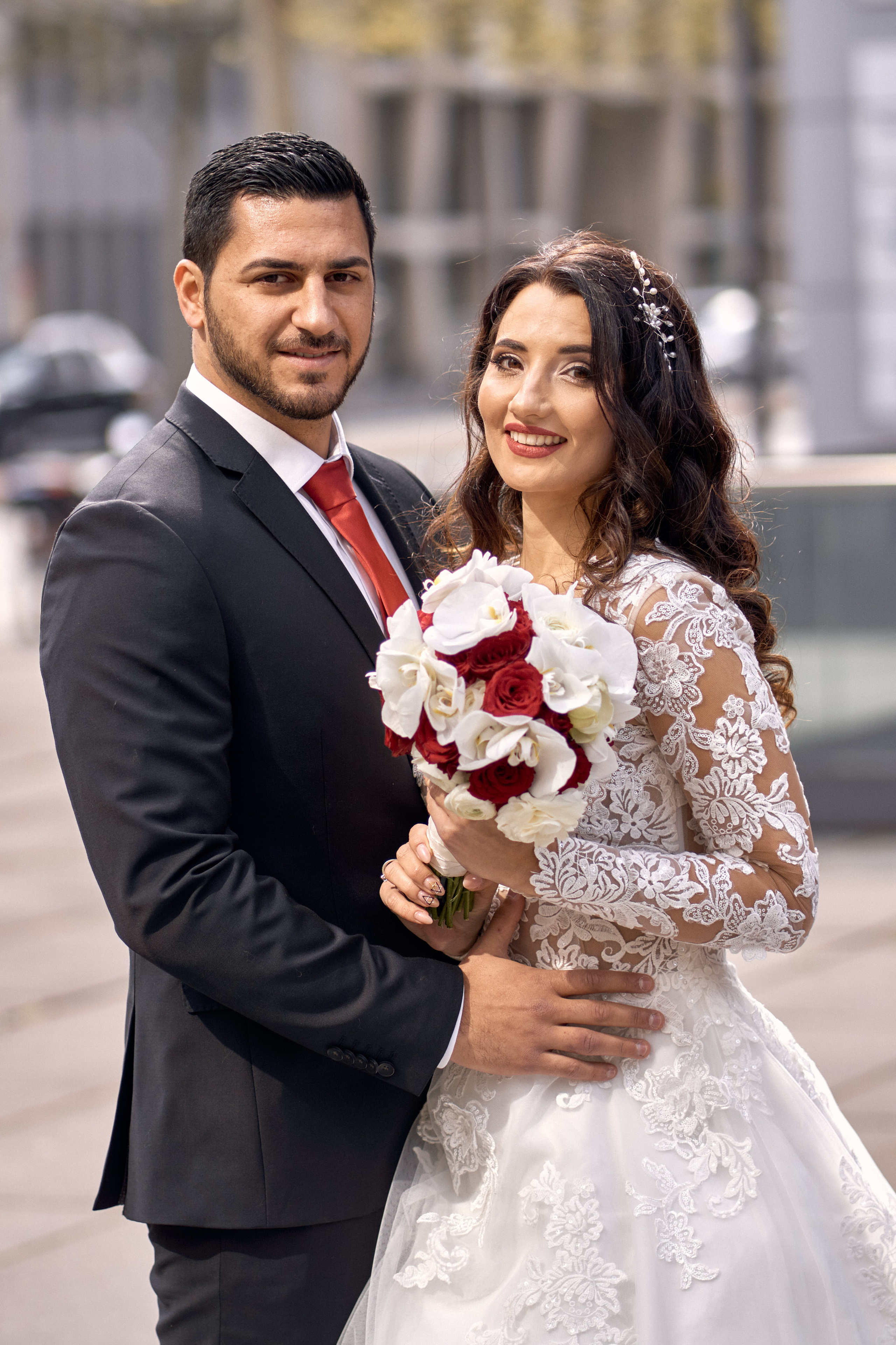 Brautpaar mit Brautstrauß