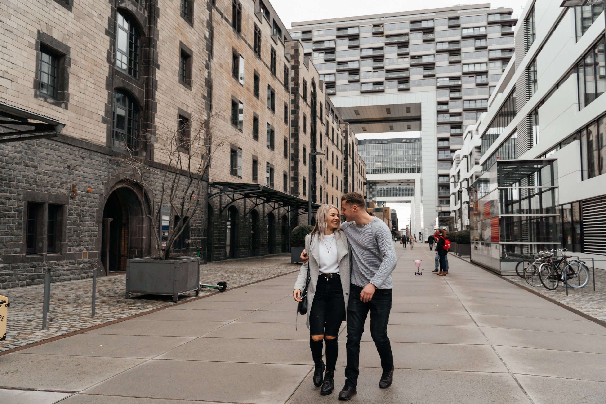 A beautiful couple in Cologne. Wedding Photographer Germany