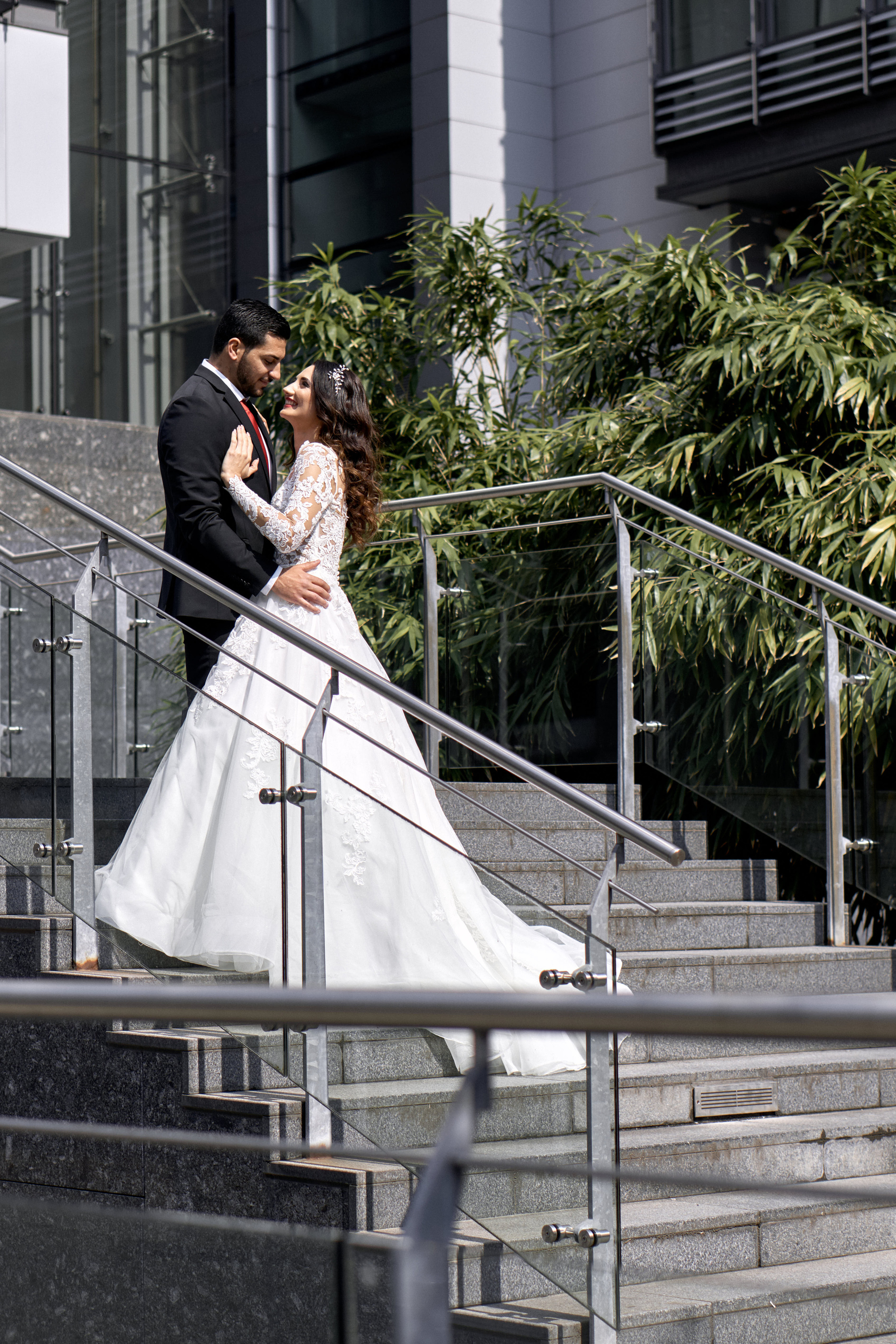 Ein wunderschönes Ehepaar in Frankfurt. Hochzeitsfotograf für Moers, Niederrhein, Düsseldorf, NRW und Deutschland