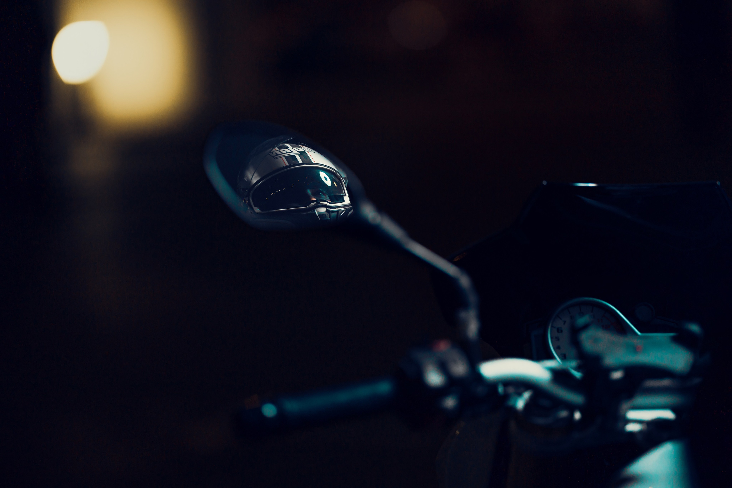 Ivan. Nifty photography — коммерческий и портретный фотограф в Ташкенте. Студийная и выездная съёмка