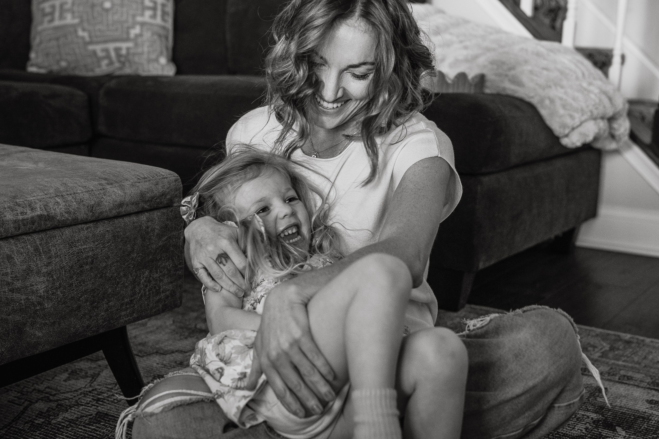 Kristin, Beau, Sonny. At home. Alisa Tant — Family and newborn photographer Bucks County, Montgomery county, Philadelphia, NJ