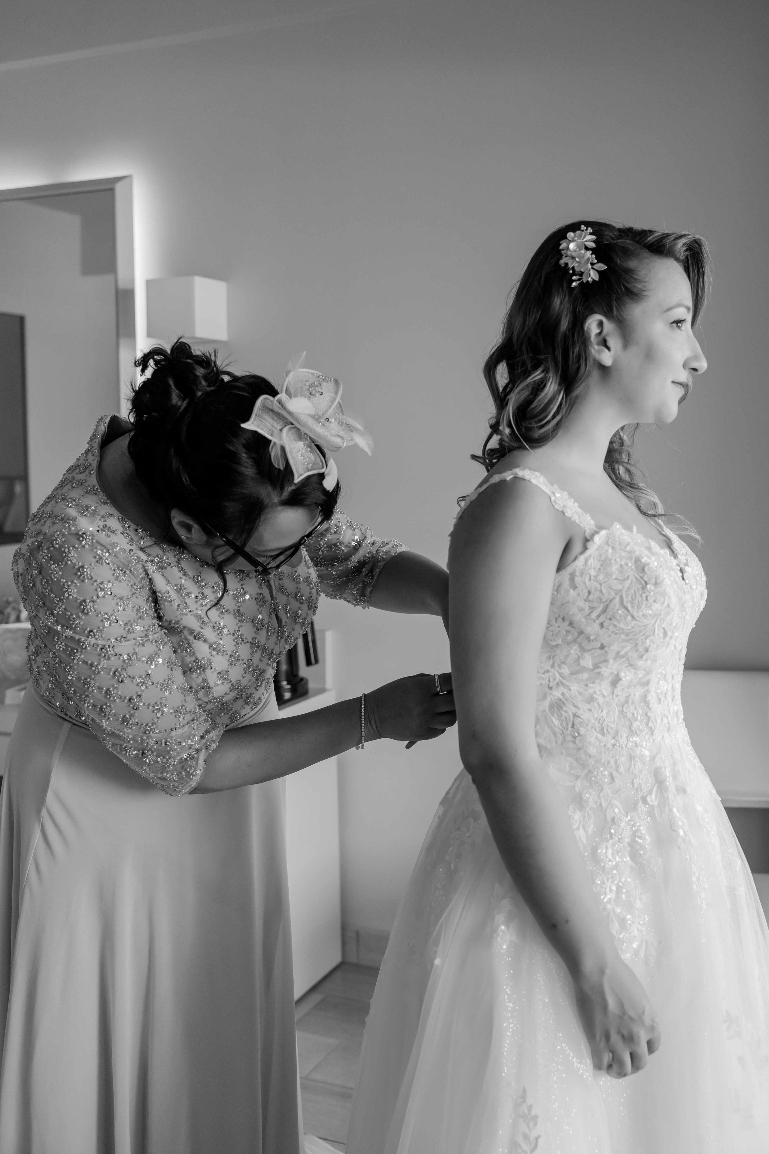 | Carly & Eimer |. Photography in Rhodes