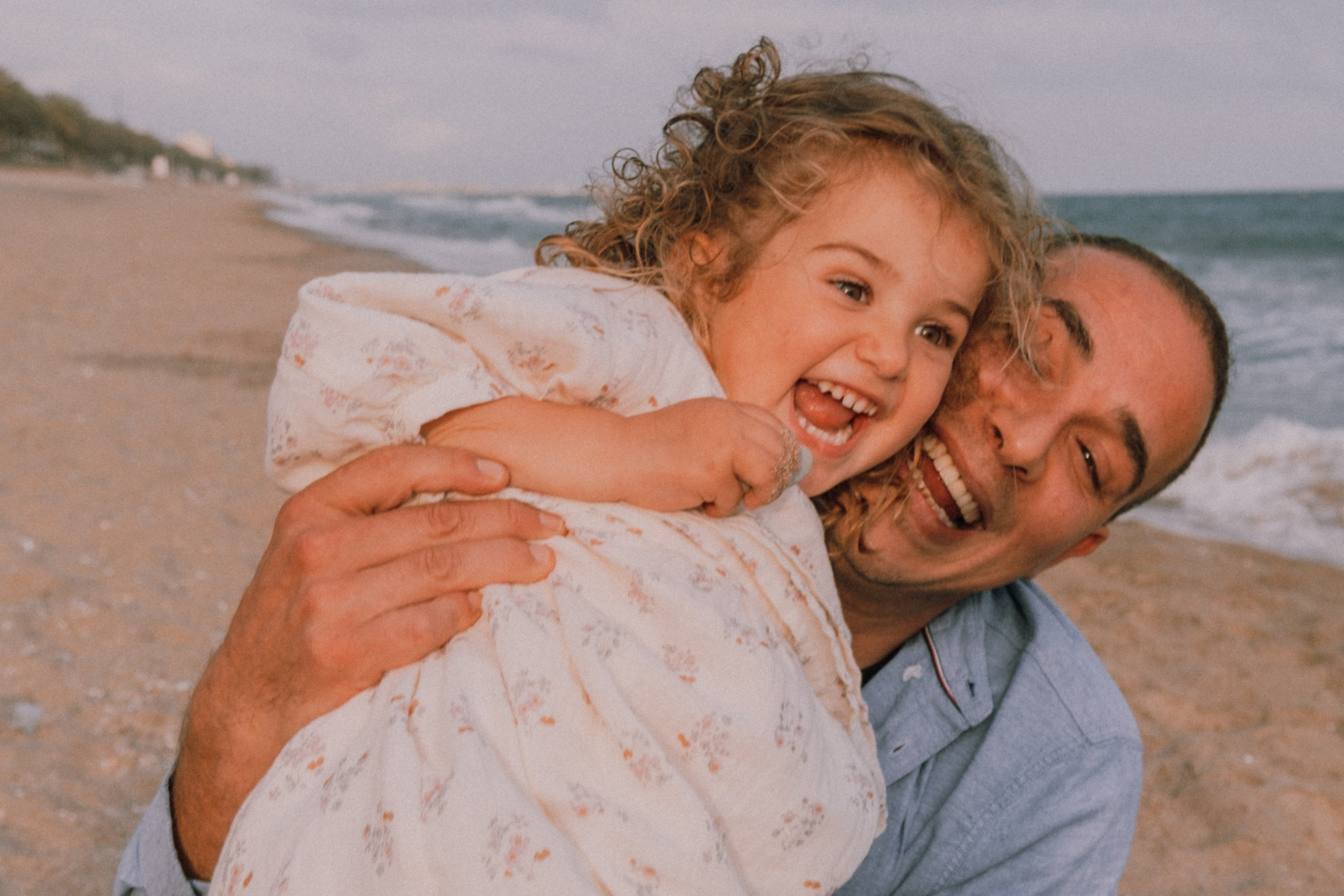 Семейная фотосессия на пляже. Профессиональная фотосъемка в Калафелле — Елена Медведева