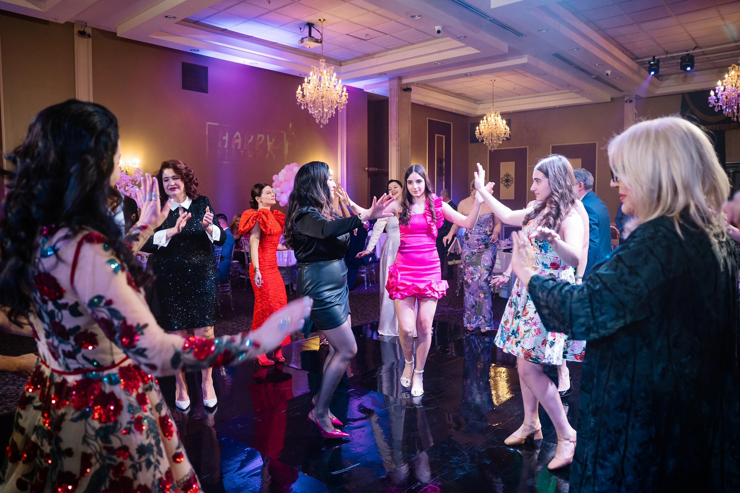 04.13.2025 First birthday. Wedding family event photographer in Chicago Nick Yushevich