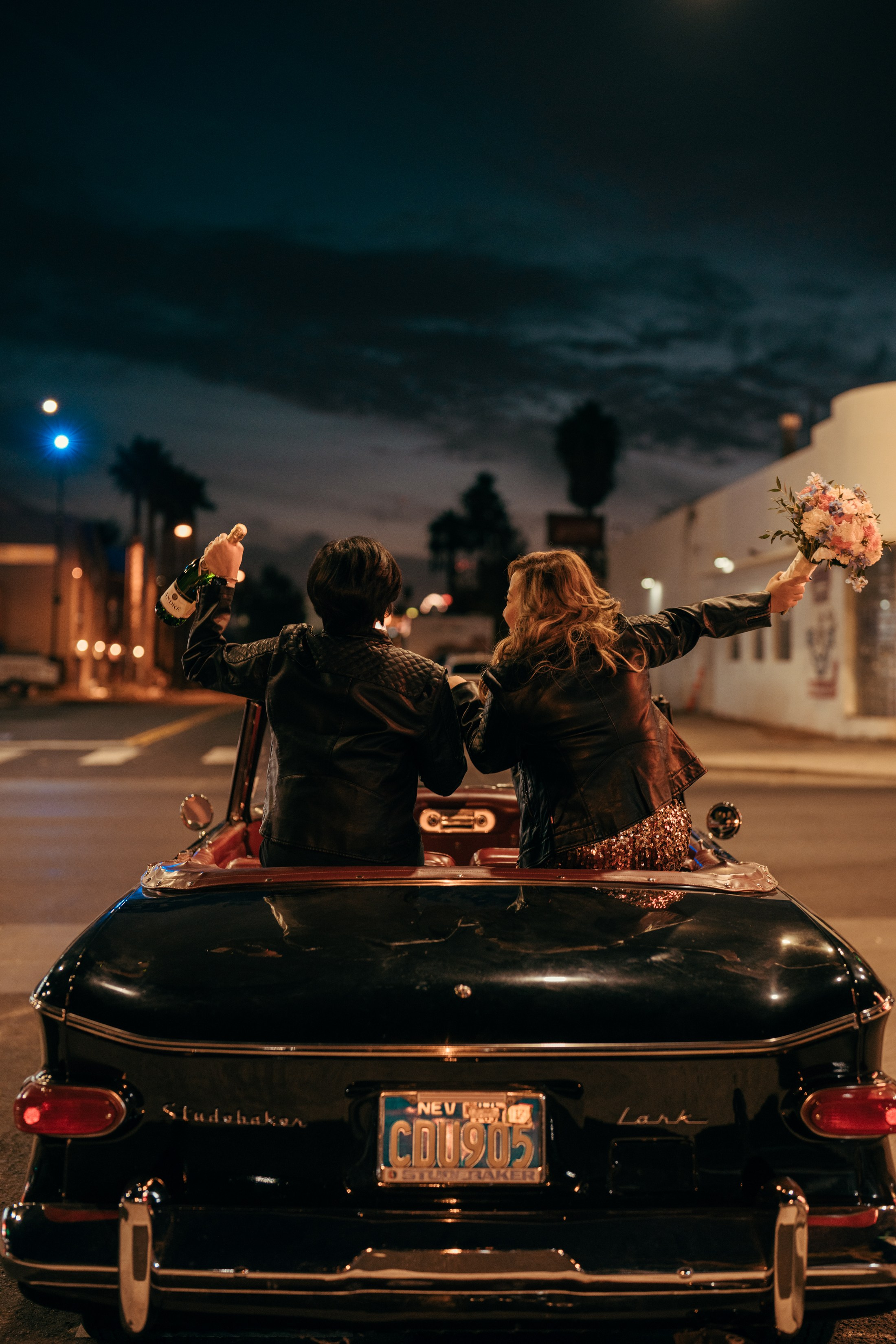 Eureka&Mary. Wedding & elopement photographer Viktoriya Kravtsov. Las Vegas