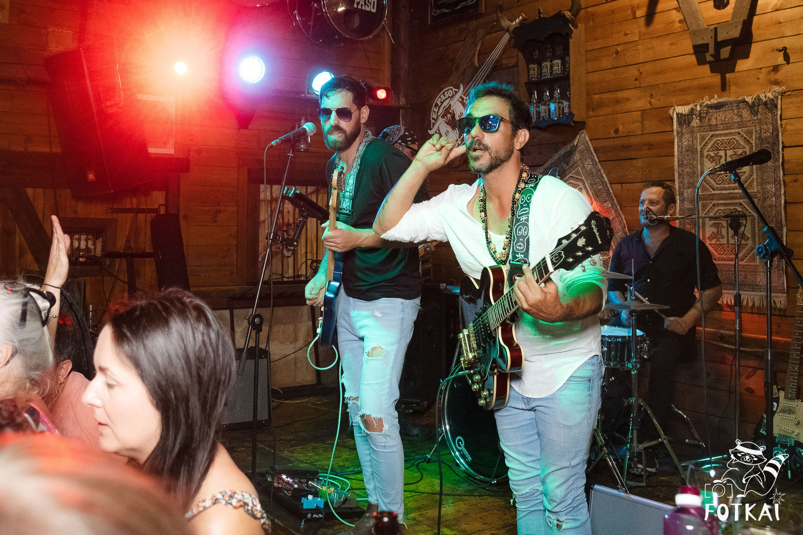 Stones of the Coast en El Paso Rock Bar Torrevieja: Reportaje fotográfico 20.09.25 | FOTKAI