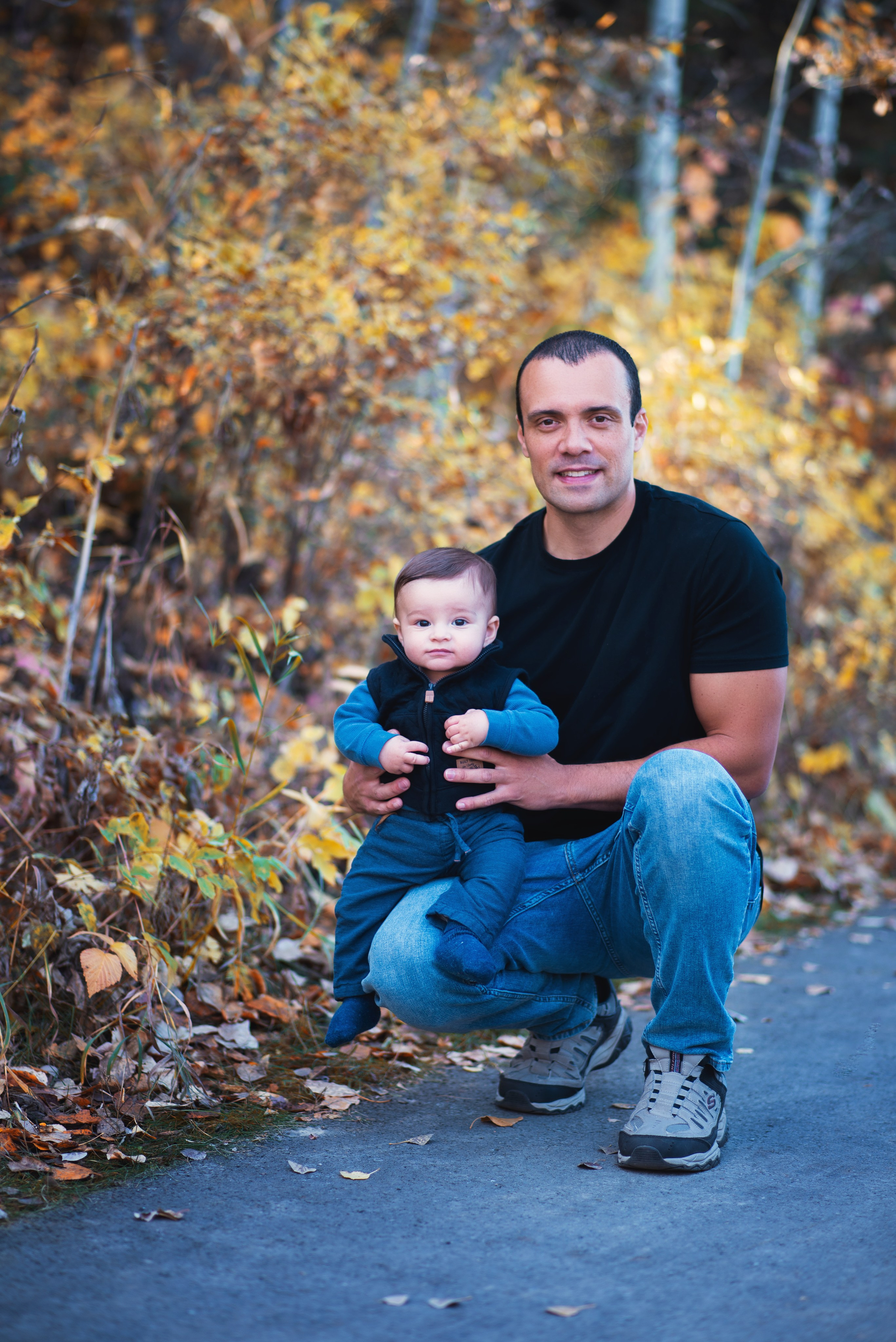 Manuela’s Family. Carlos Lima Photography — Photographer in Calgary