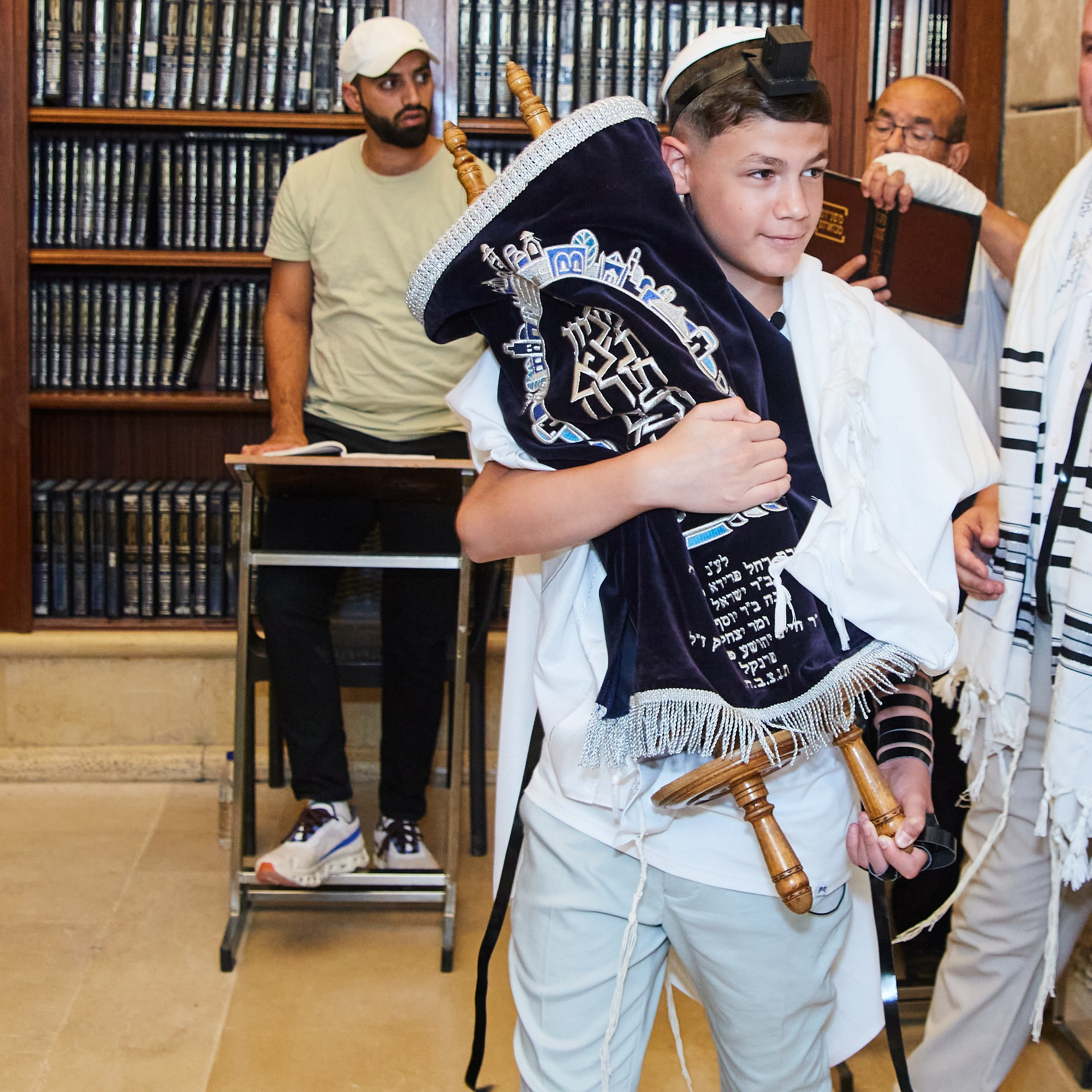 Бар-мицва на Котеле 2. Портретный и репортажный фотограф в Израиле Рома Бирман