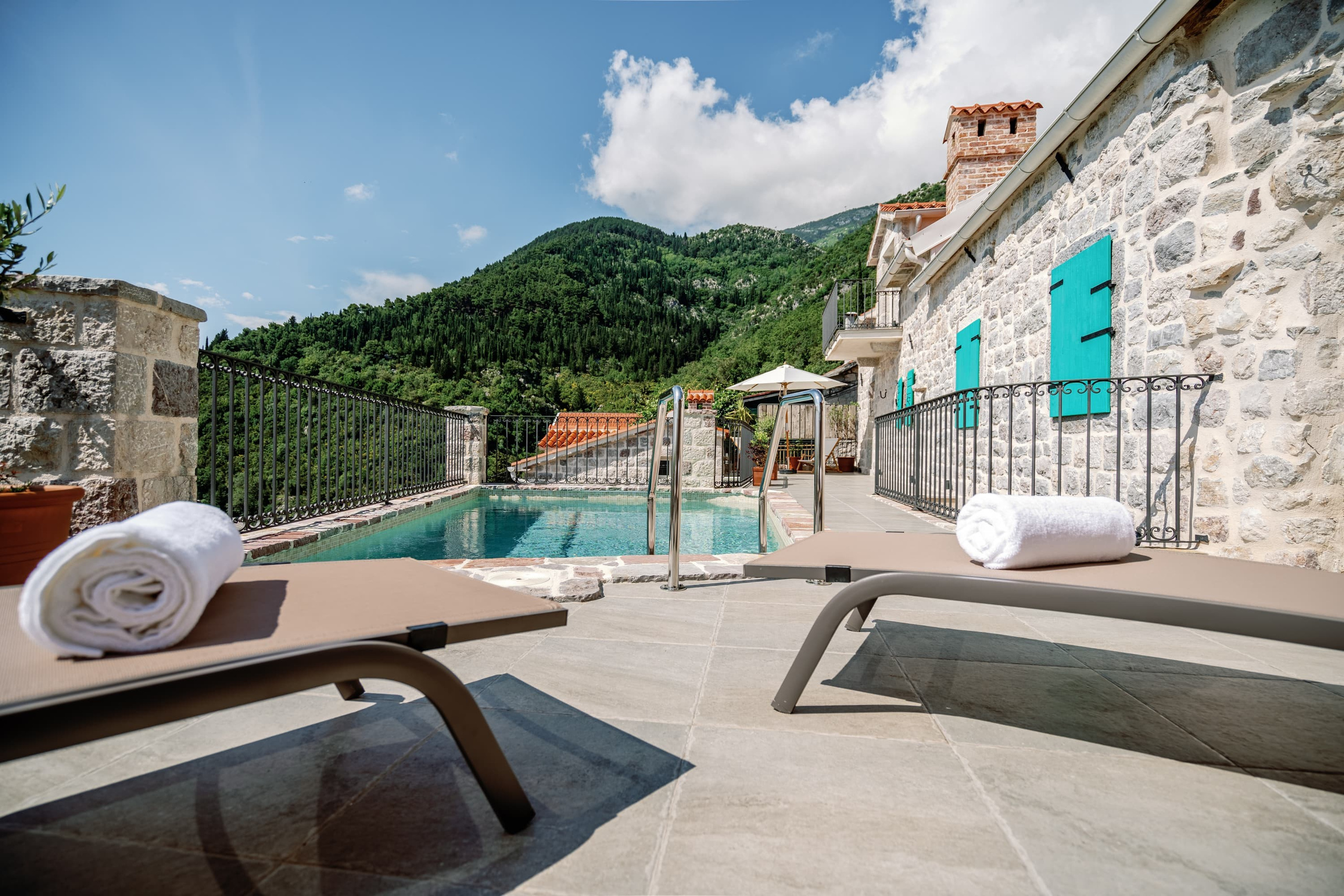 Real Estate Photography. Montenegro. EVAN ARISTOV WEDDING PHOTOGRAPHY — Seattle Wedding Photographer