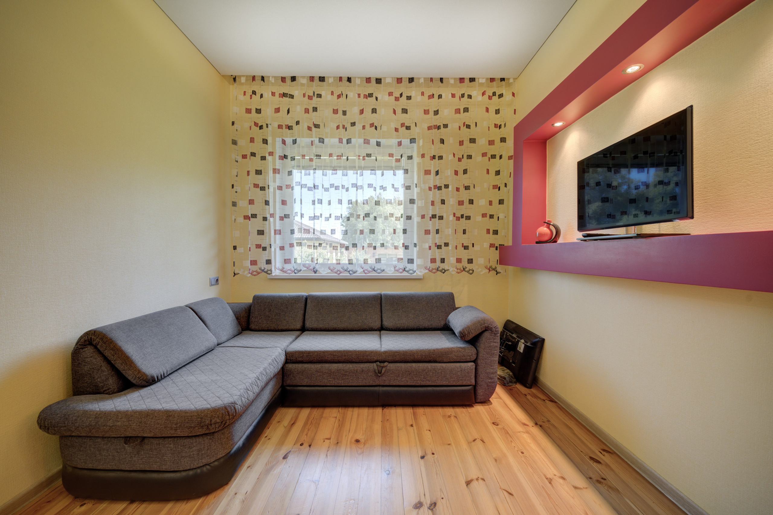 Žudiškių k. Ežero g. 70, Rešes sen. Elina Sapiega fotografė Vilniuje