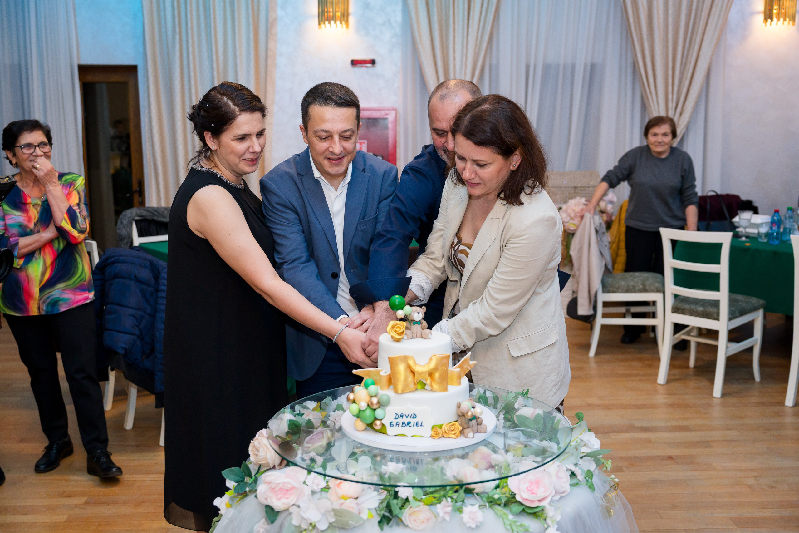 David Gabriel. Fotograf de evenimente, nunta, botez, portrete - FotoStudio