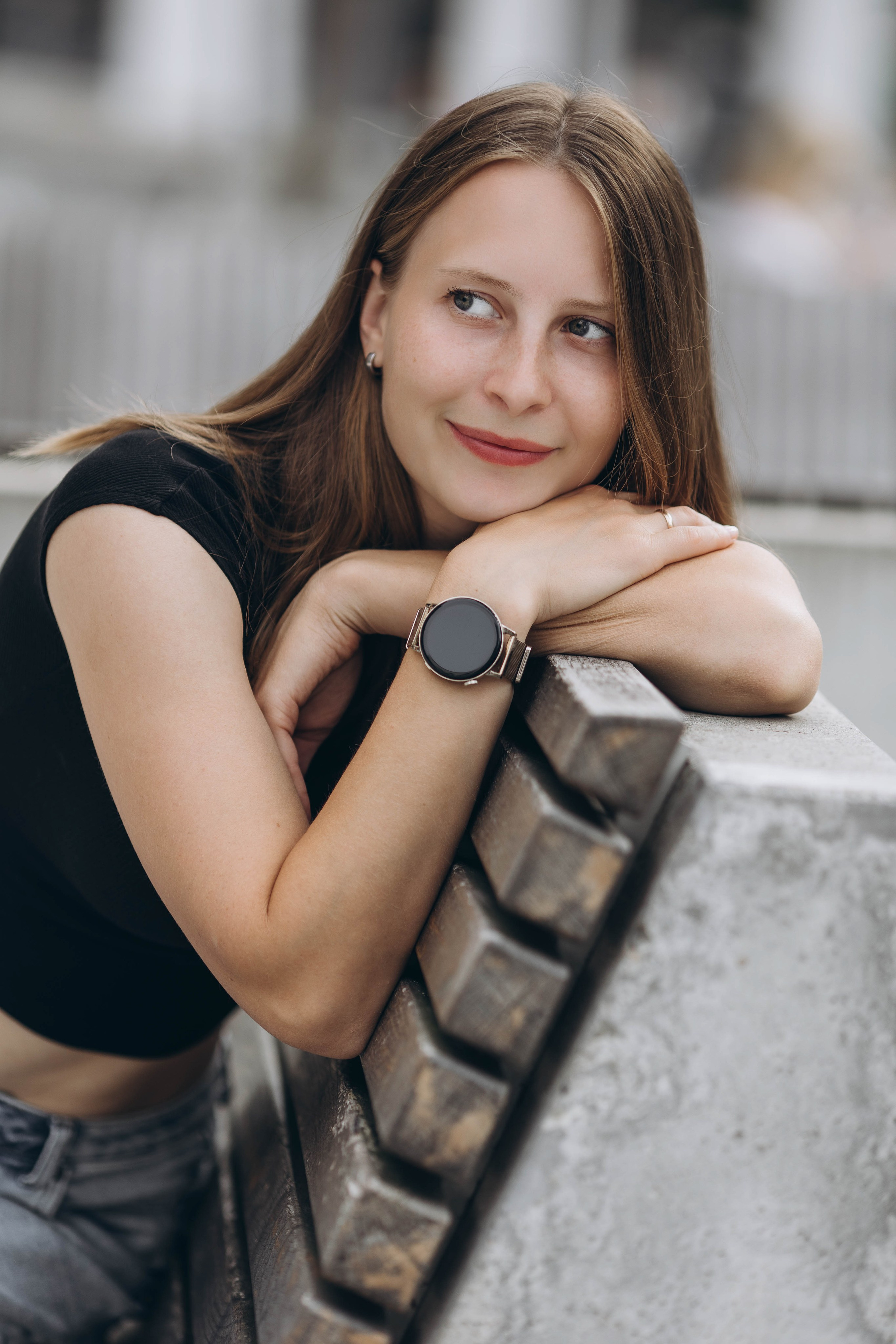 Along the streets of Vilnius in lifestyle style. Family photographer in Vilnuis Svetlana Naumova