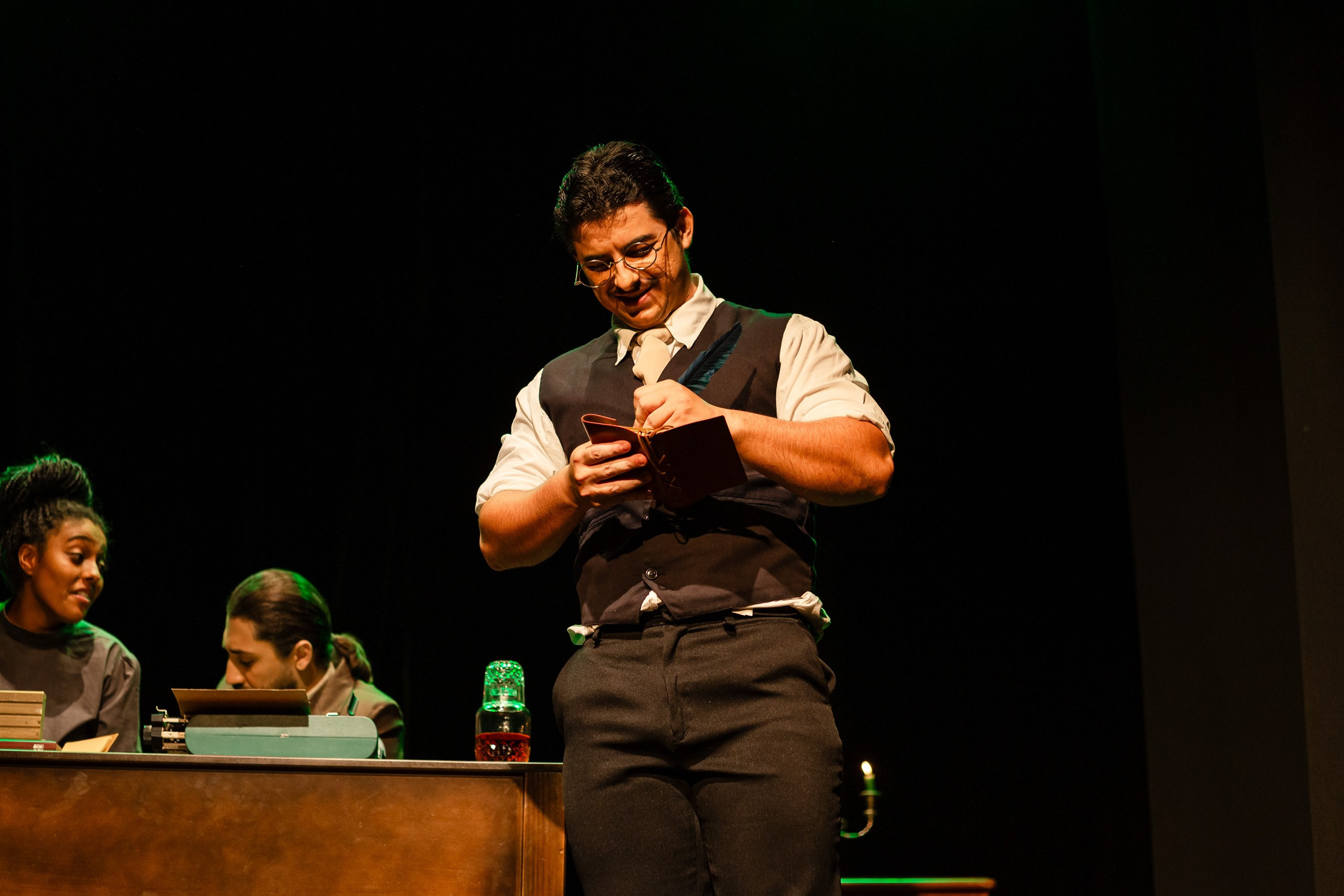 Espetáculo teatral O Alienista — Anchieta Arte Cênica