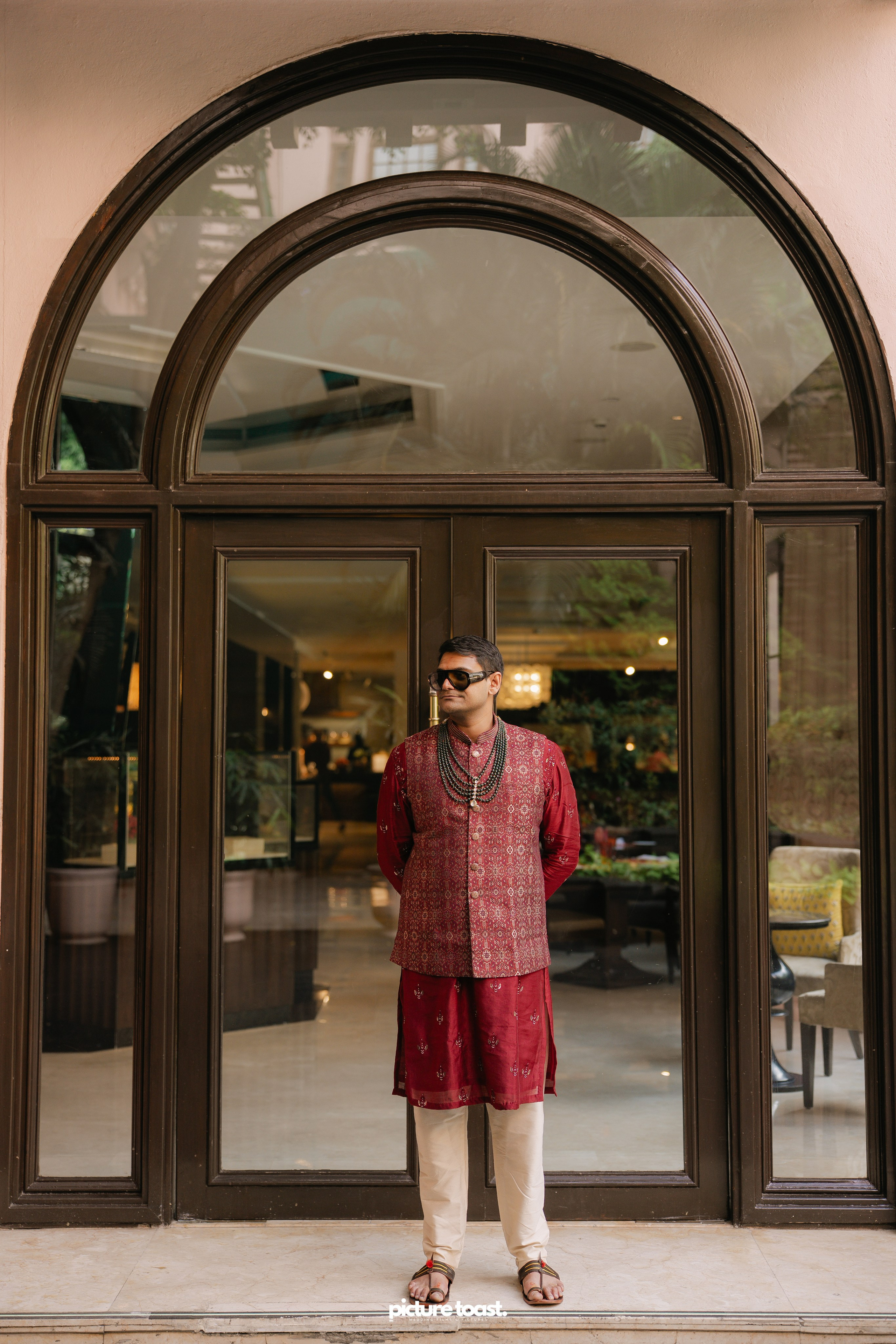 South Indian Wedding Ft. Aashna & Rajiv. Fine art Wedding Photographers in India & Canada