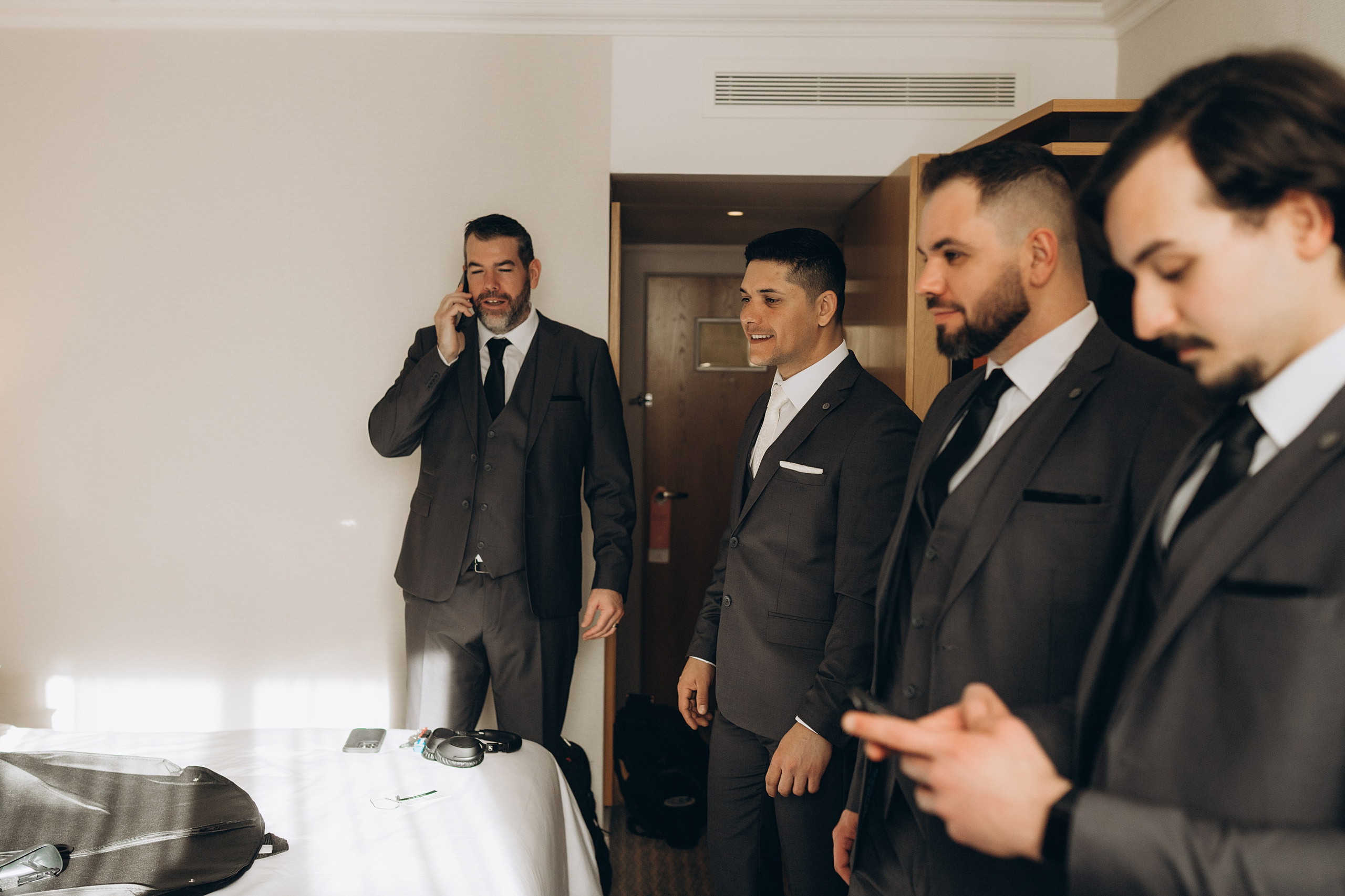 Megan & Oneias. Main