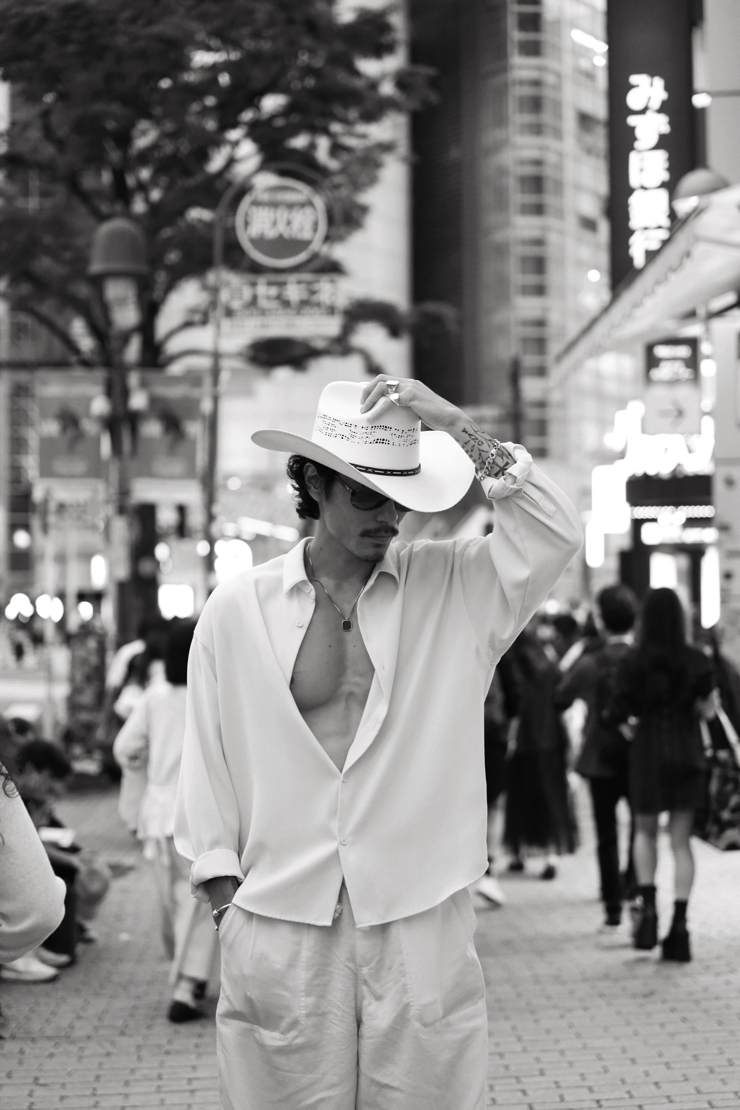 MR. SHOW TOKYO. Emiliia Kotruch PHOTOGRAPHER