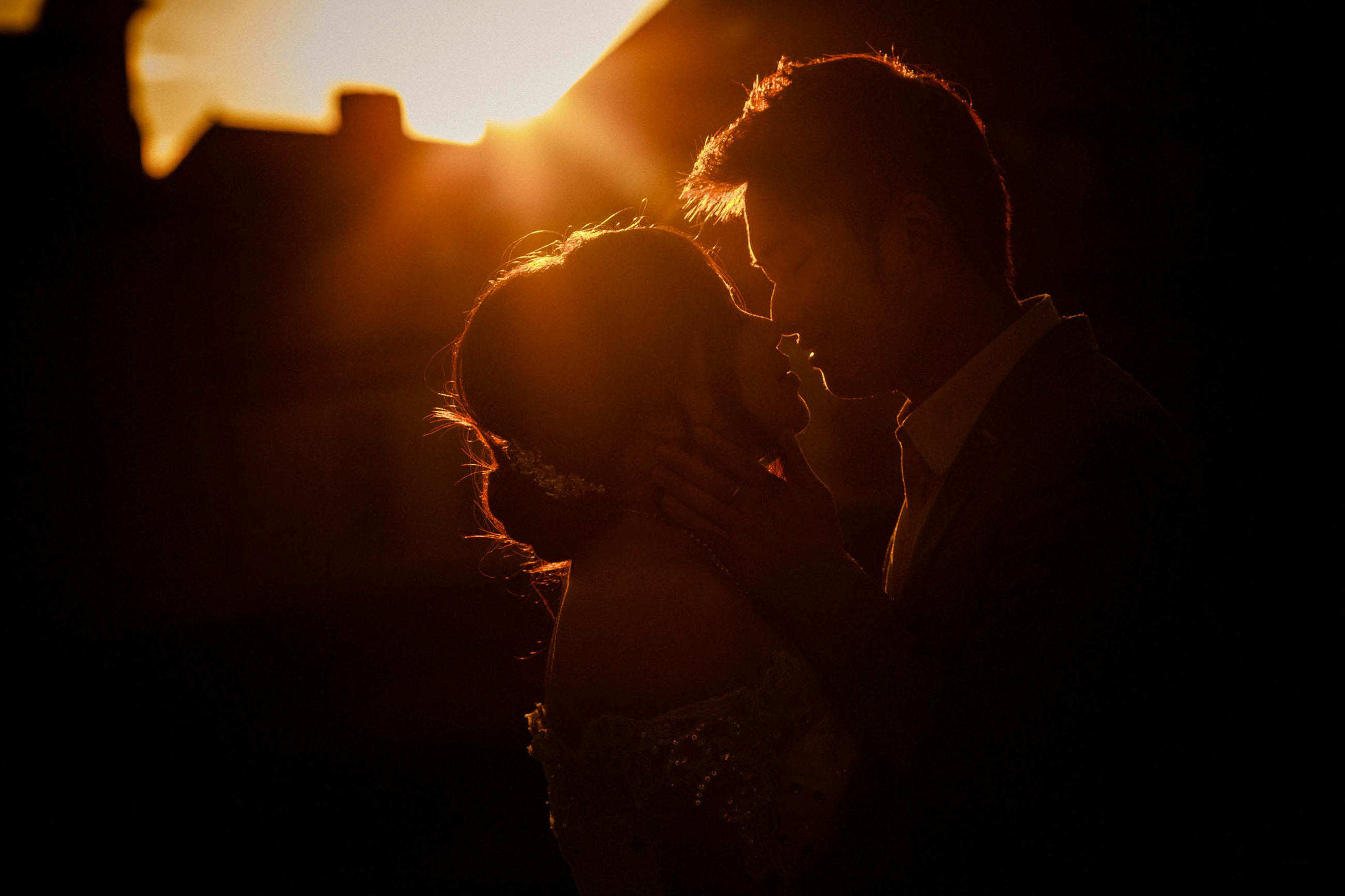 Engagements. Northeast Ohio (Cleveland, Youngstown, Akron) Wedding Photography