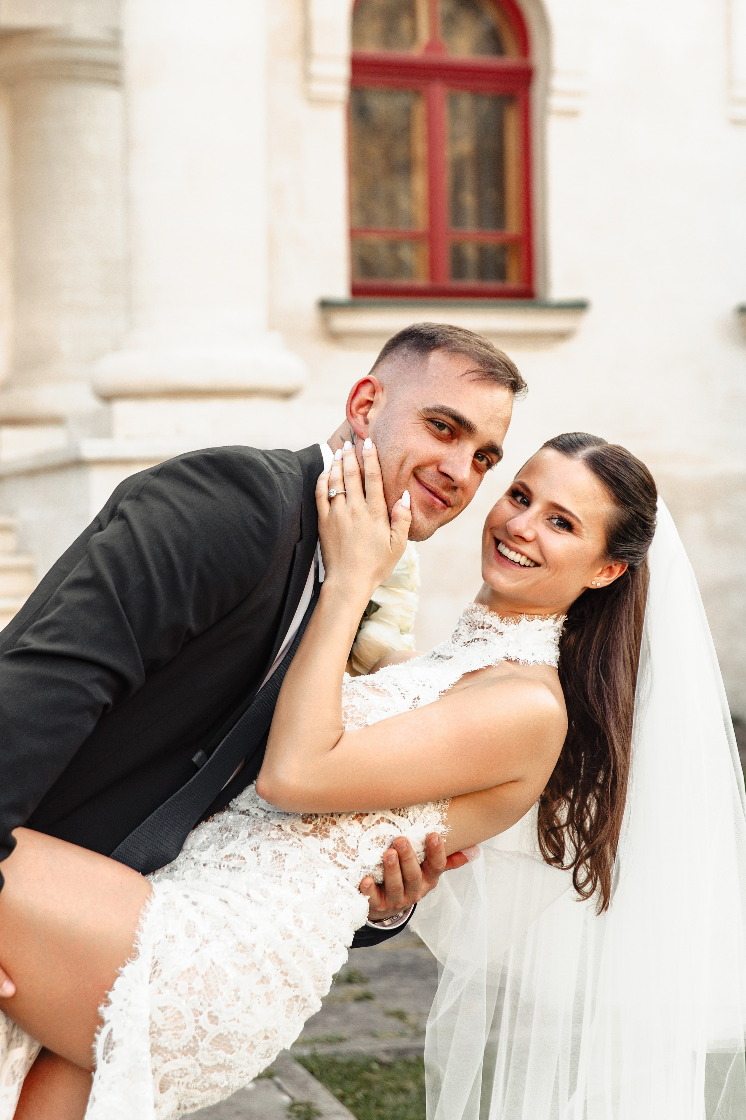 Daniel & Nicoleta. BUREA PRODUCTION