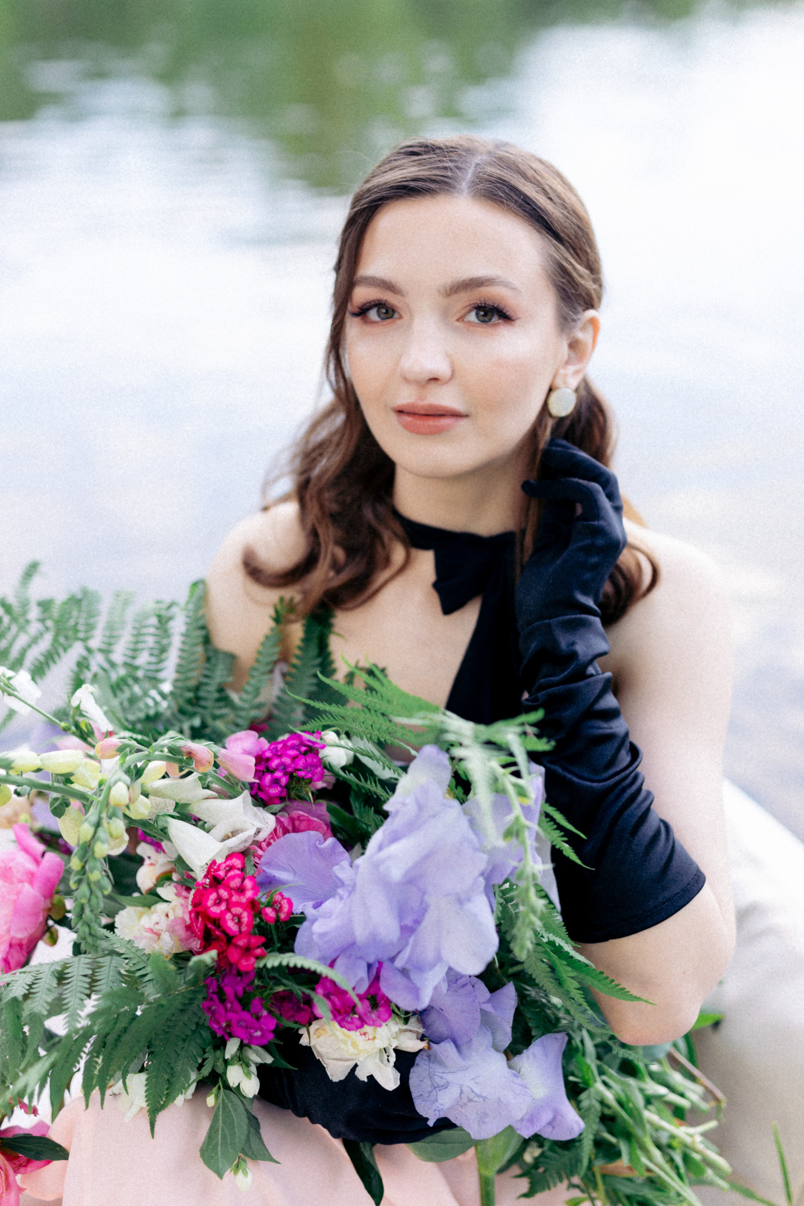 Boat & flowers. Photographer Anna Curly | Weddings and Events in Dubai