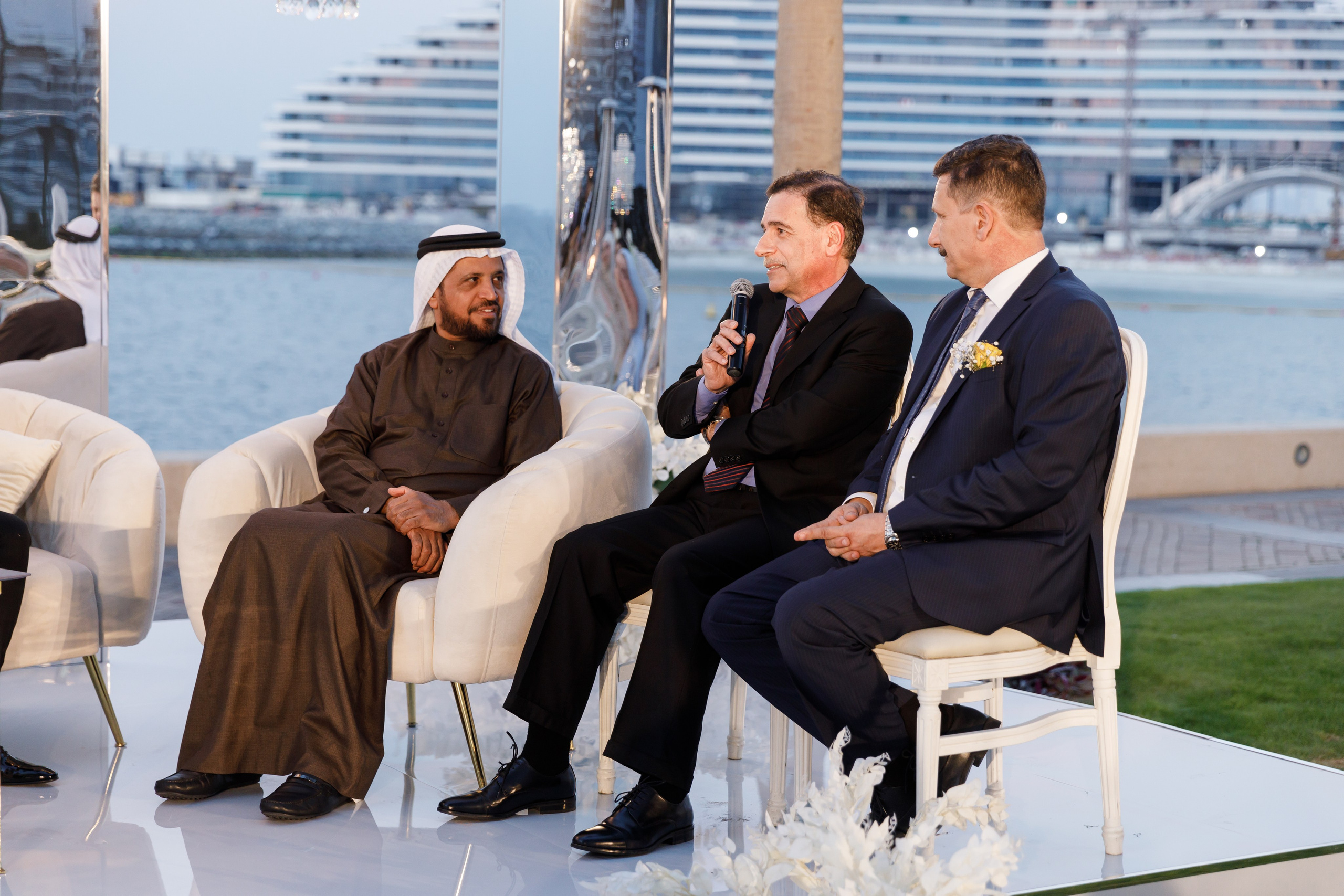 22/12/2023 Burj Al Arab wedding. Photographer Anna Curly | Weddings and Events in Dubai