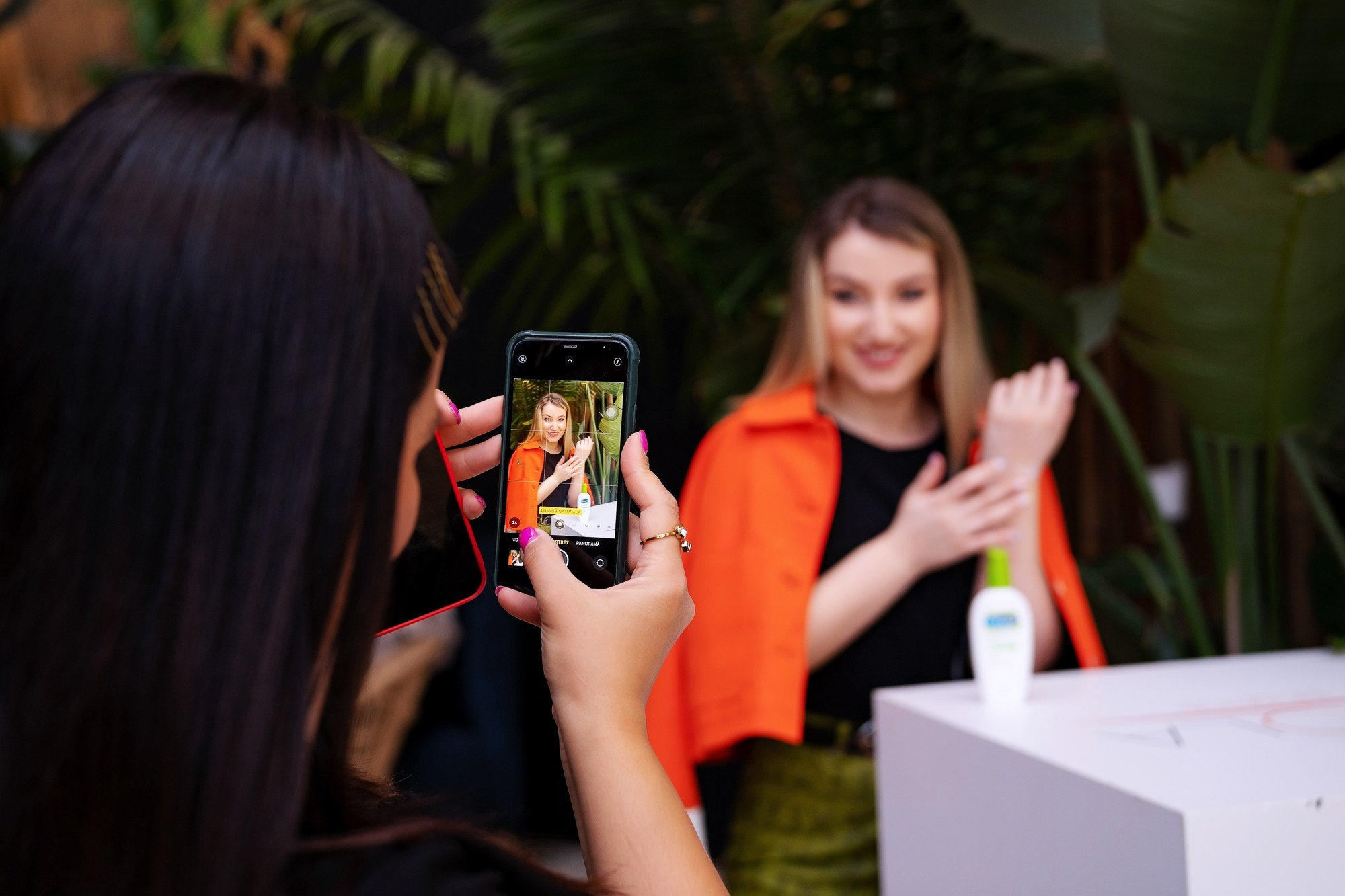 Fotografie Corporate Specializat in Lansări Produs si Serviciu. Fotograf Corporate Business