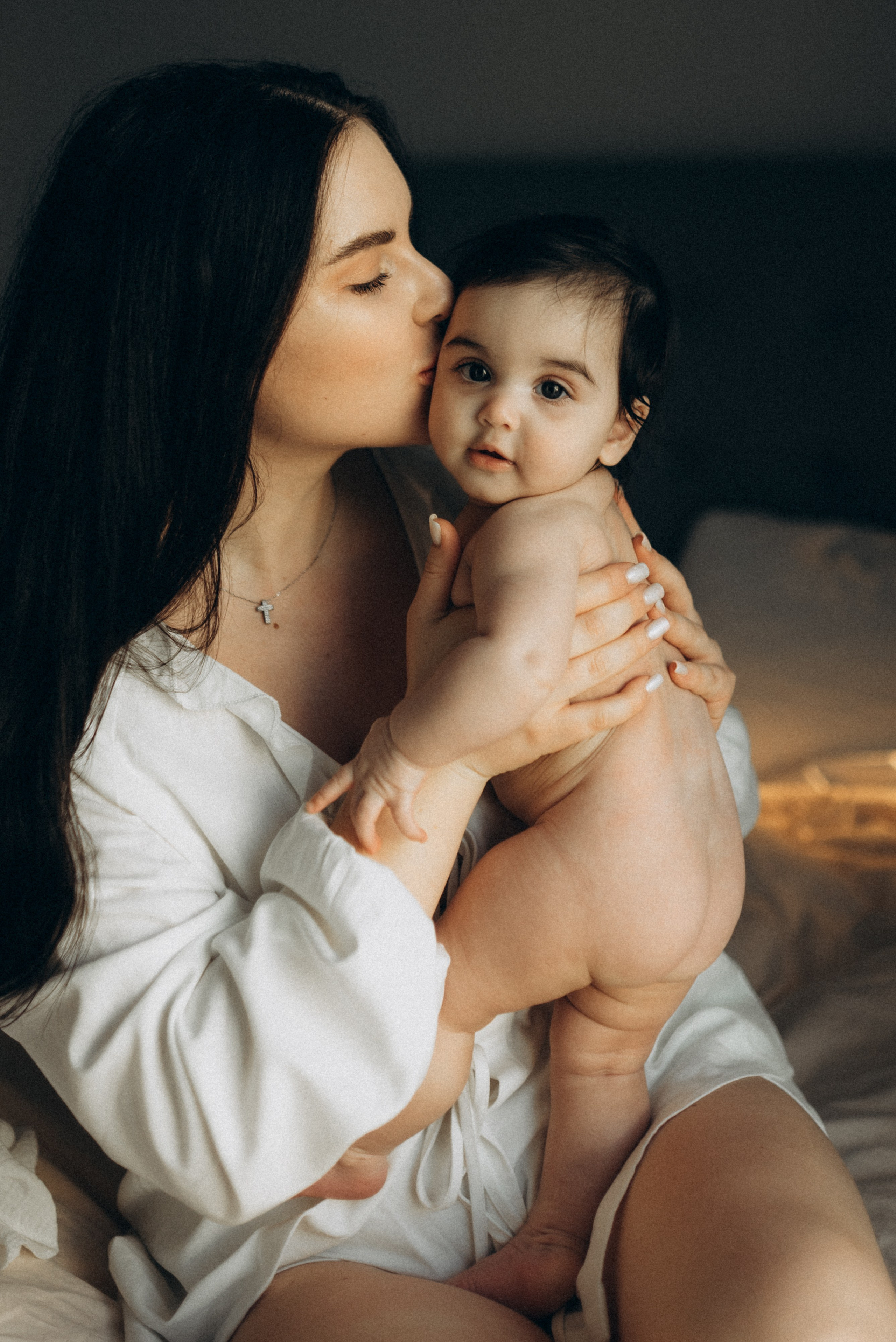 СЬЕМКА МАТЕРИНСТВА. Сімейний фотограф Лейпциг, Німеччина