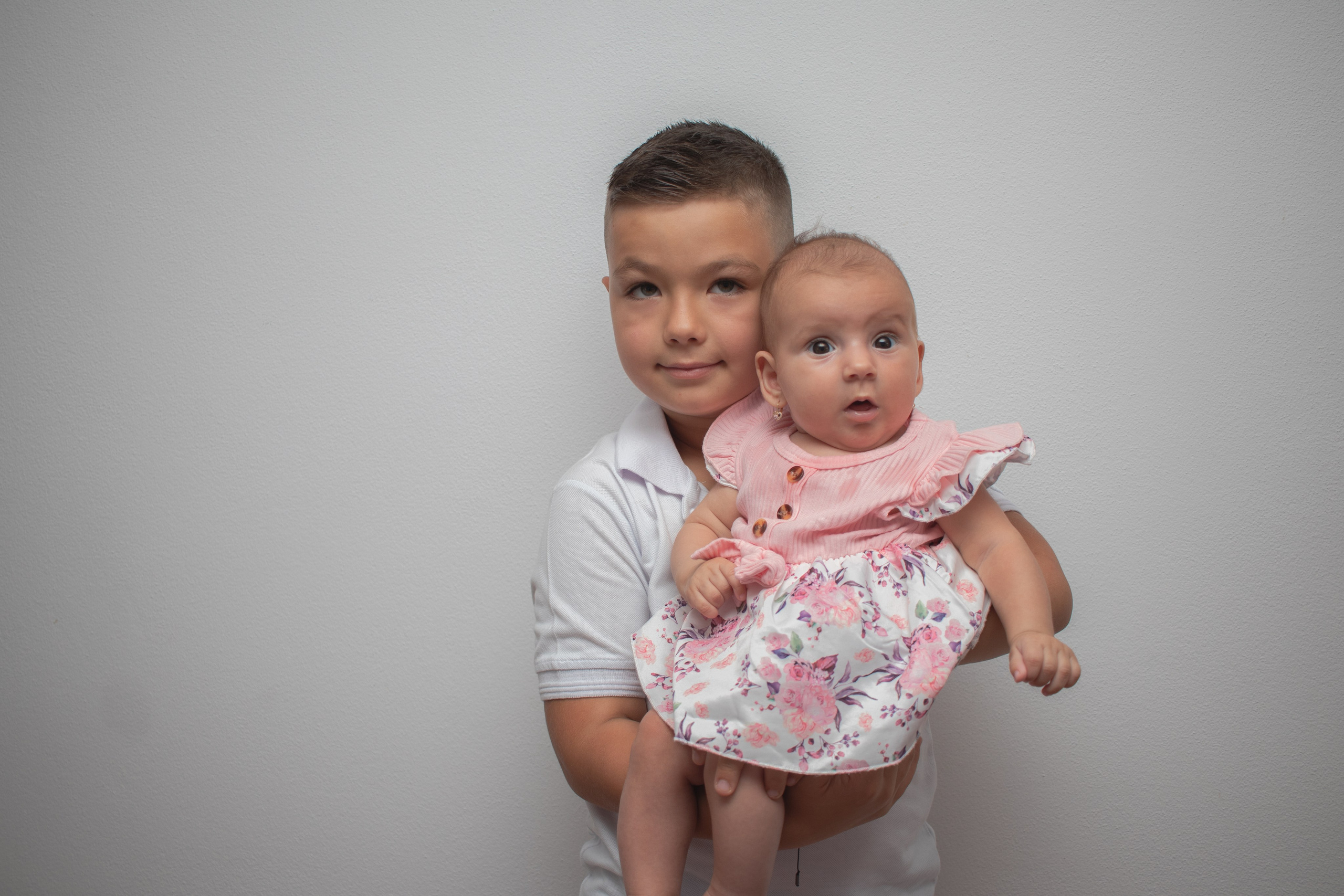 Ariana. Fotograf si videograf — evenimente si studio